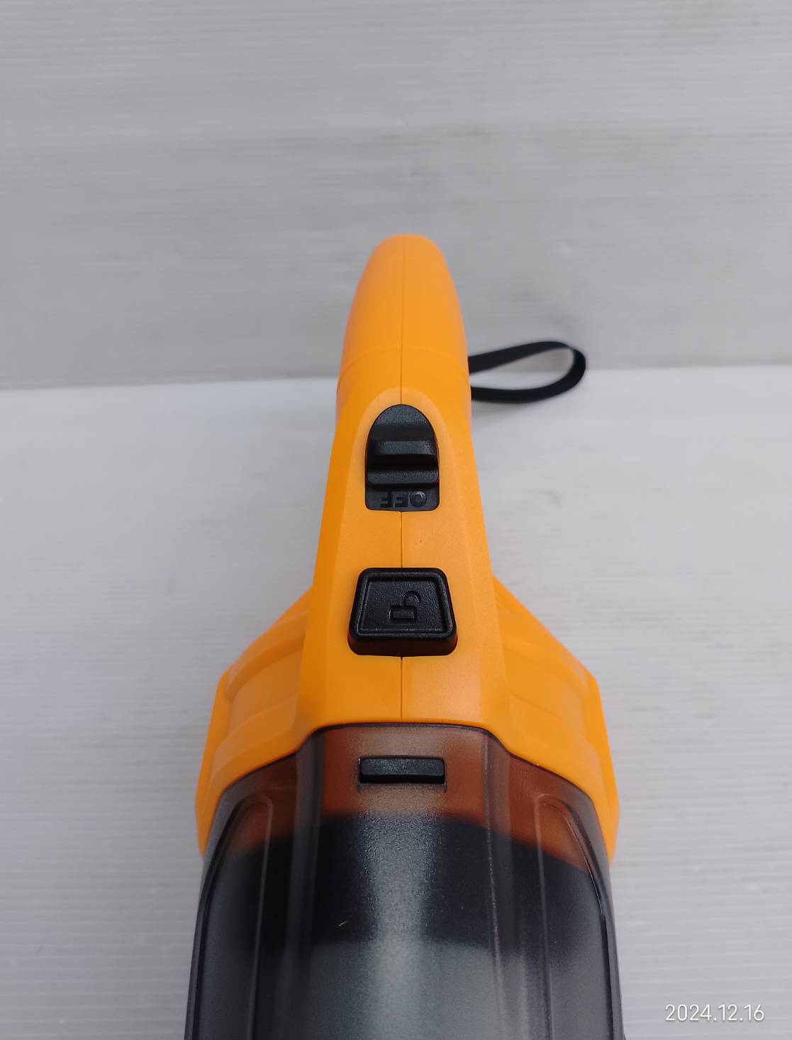 INGCO เครื่องดูดฝุ่นไร้สาย 12V CVLI2026 (เครื่องเปล่า)