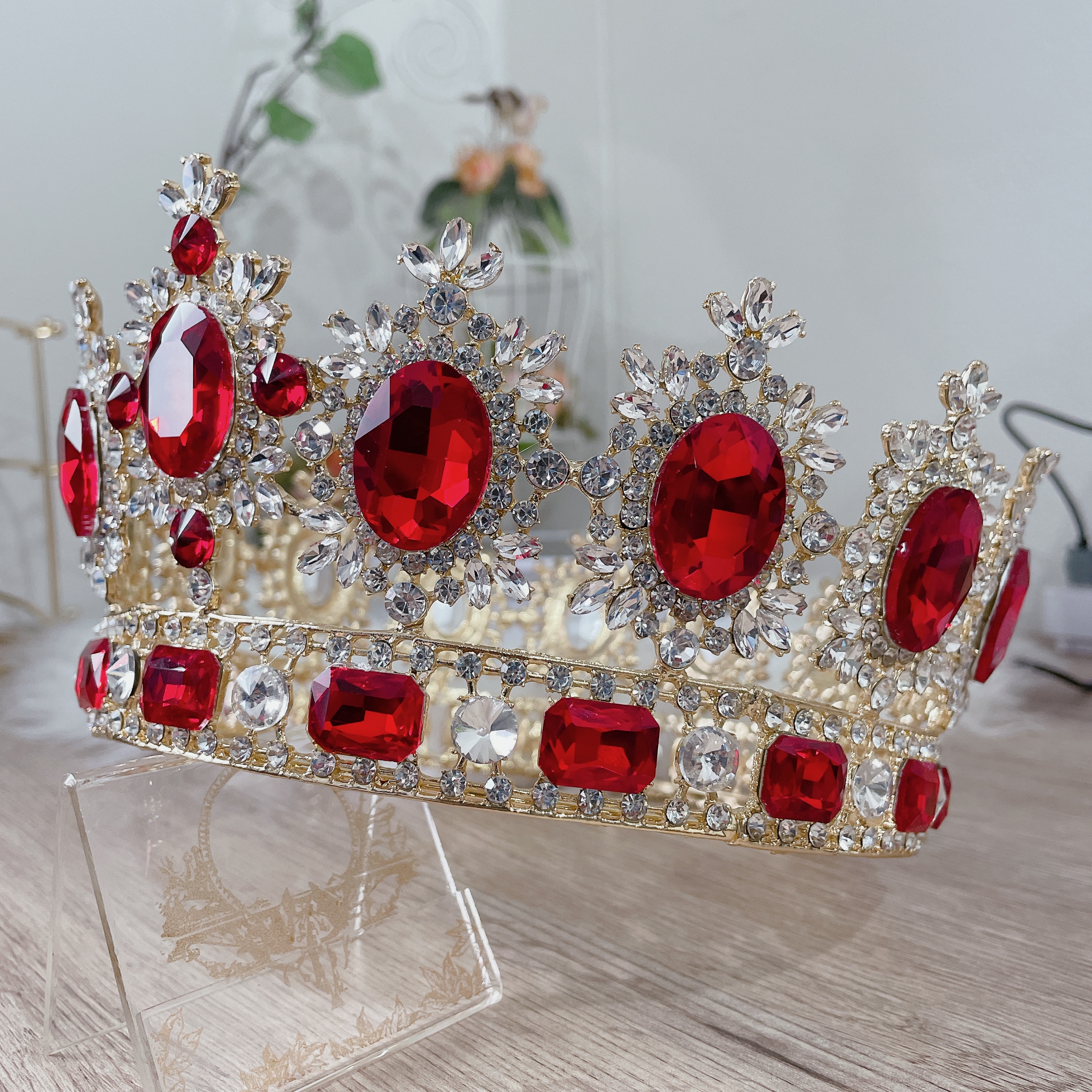 (พร้อมส่ง) มงกุฏผู้ชาย 027 สีแดง มงกุฎผู้ชาย มงกุฎพระราชา มงกุฎประกวด