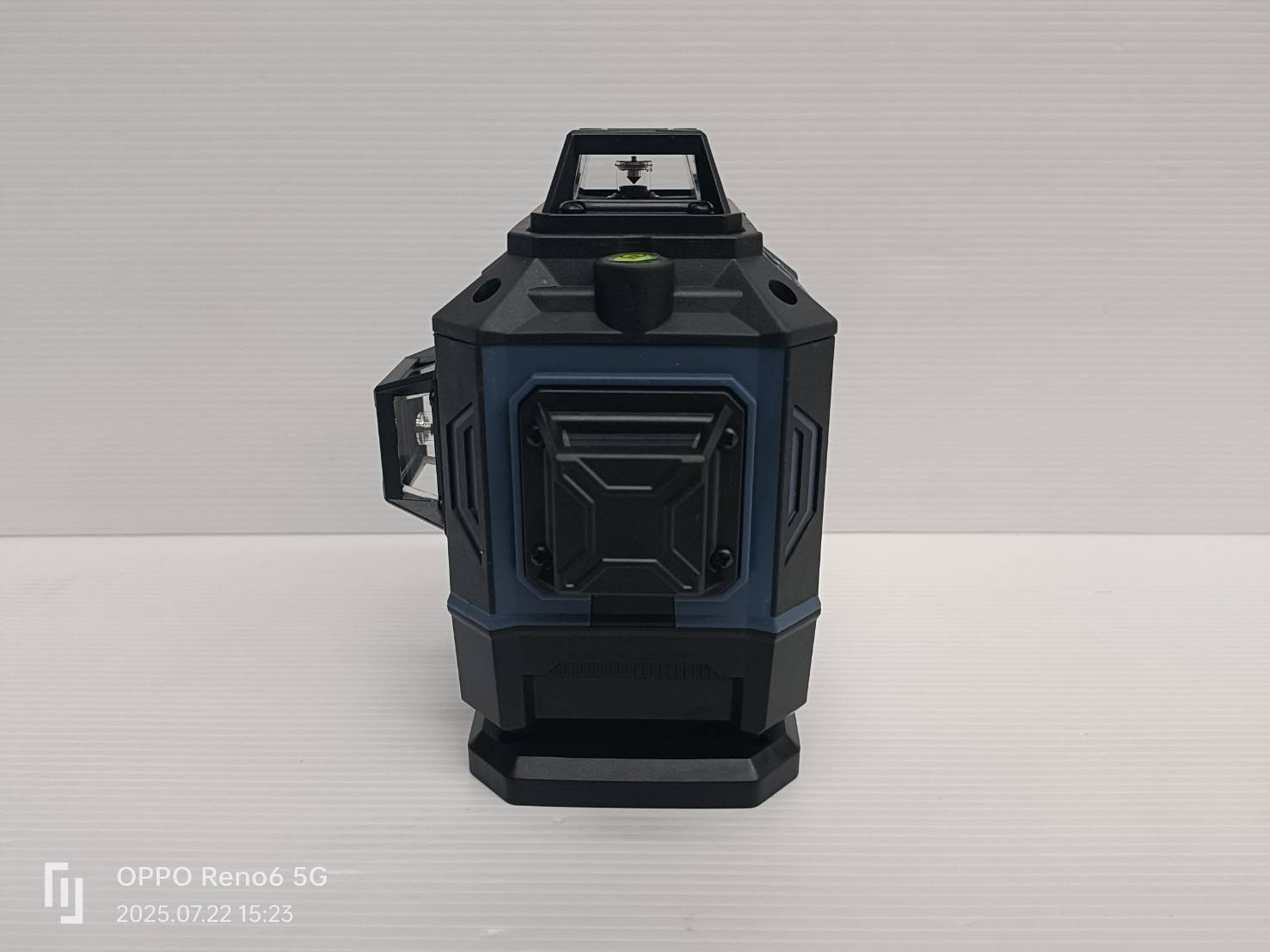 MASARU SMLG-325 เครื่องวัดระดับเลเซอร์แบบแสงสีเขียว 16 เส้น 20V