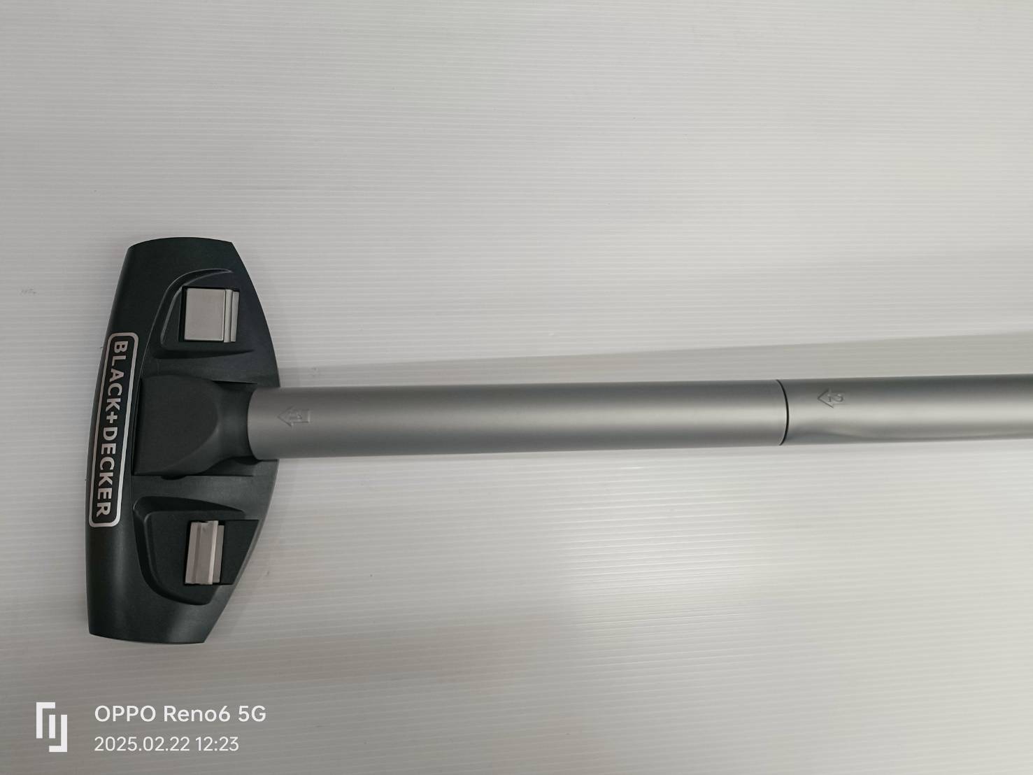 เครื่องดูดฝุ่นมือถือไร้สาย 20V BCHV001D1E-B1 BLACK&DECKER