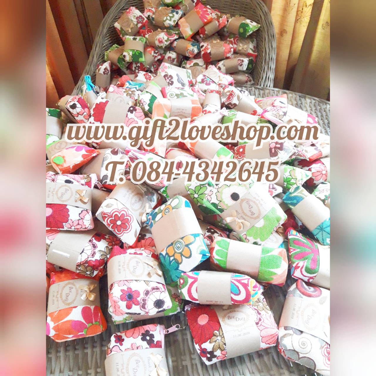 กระเป๋าผ้าใส่เหรียญลายดอก