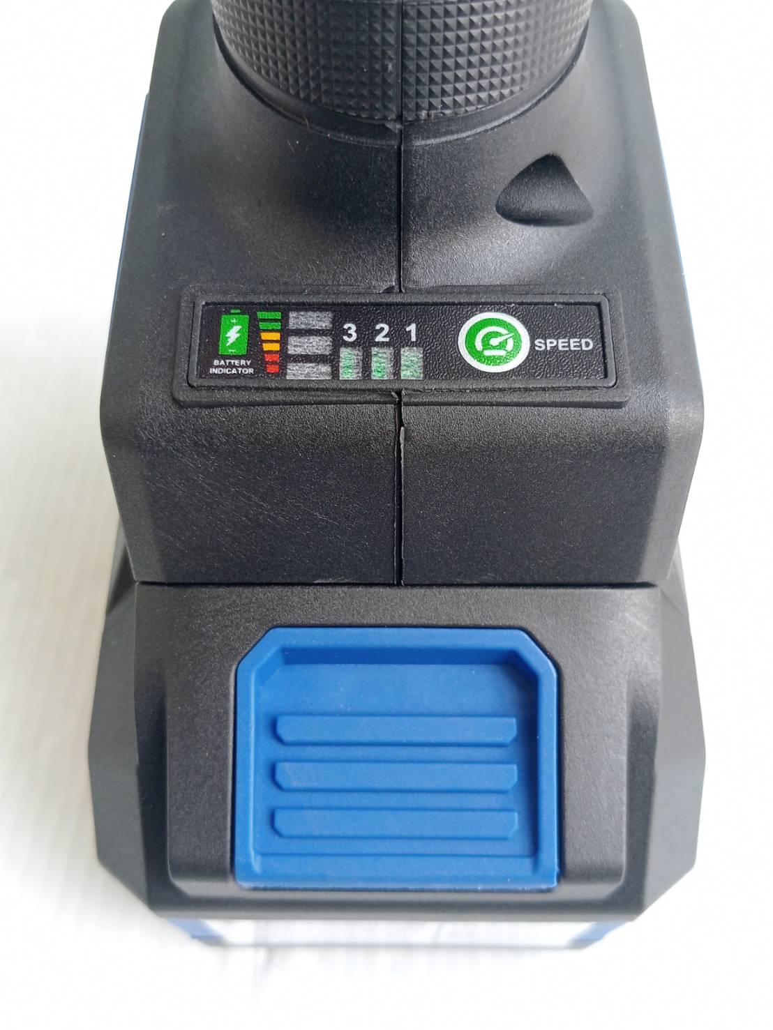 TEXUS BULL รุ่น TX-8241 ชุดสว่านกระแทกและเจียรมือไร้สาย 20V. พร้อมแบตเตอรี่ x4.0/6.0Ah