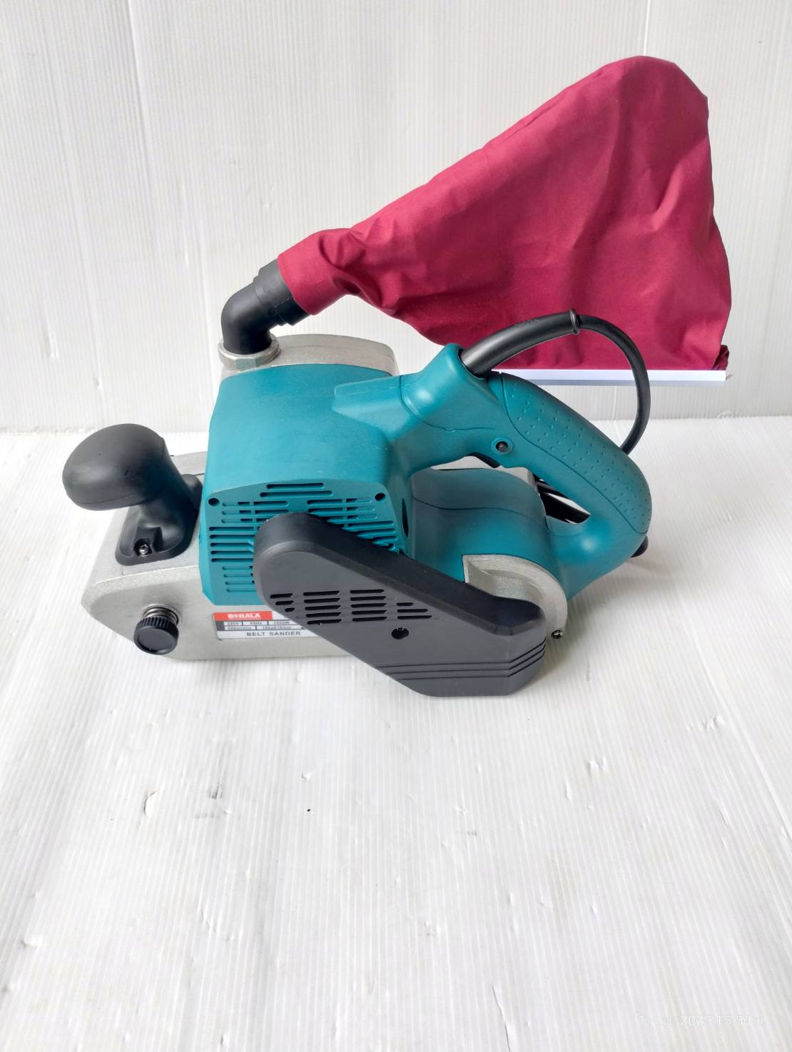 เครื่องขัดกระดาษทรายสายพาน BL-9403 BERALA