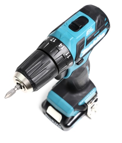 สว่านไขควงไร้สาย12V DF332DWYE MAKITA