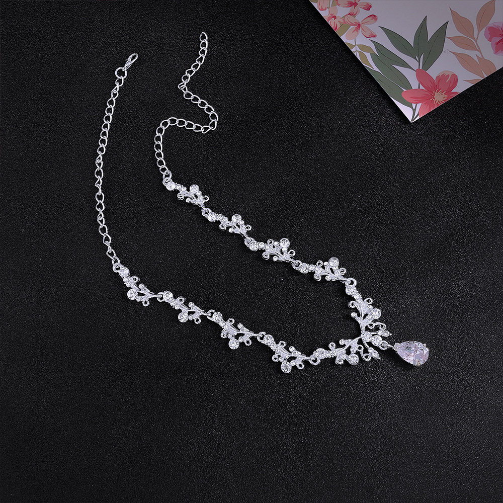 SET002 เครื่องประดับ 3 ชิ้น มงกุฎ สร้อยคอ ต่างหู จัดเซทสวยงาม สินค้าพร้อมส่งจากไทย