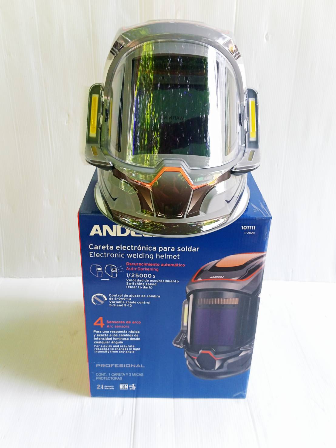 ANDELI หน้ากากเชื่อมอัตโนมัติ ให้สีจริง ปรับเฉดได้ พร้อมไฟ LED ทันสมัยแบตเตอรี่ชาร์จไฟได้ MONER-950L 142-1031