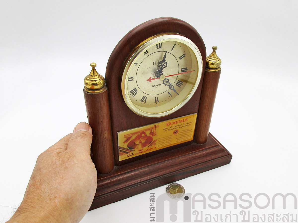 นาฬิกาตั้งโต๊ะไม้สัก