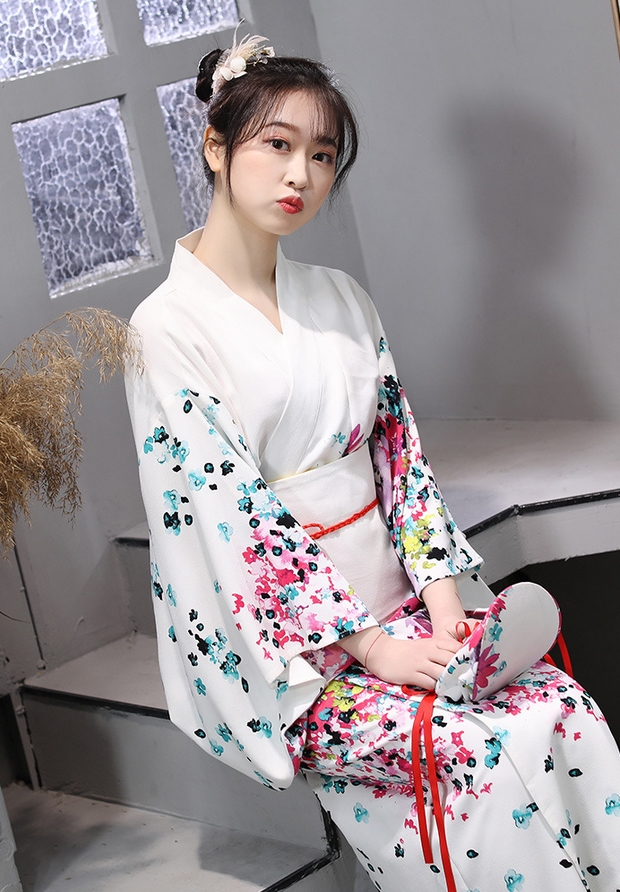 ชุดกิโมโน