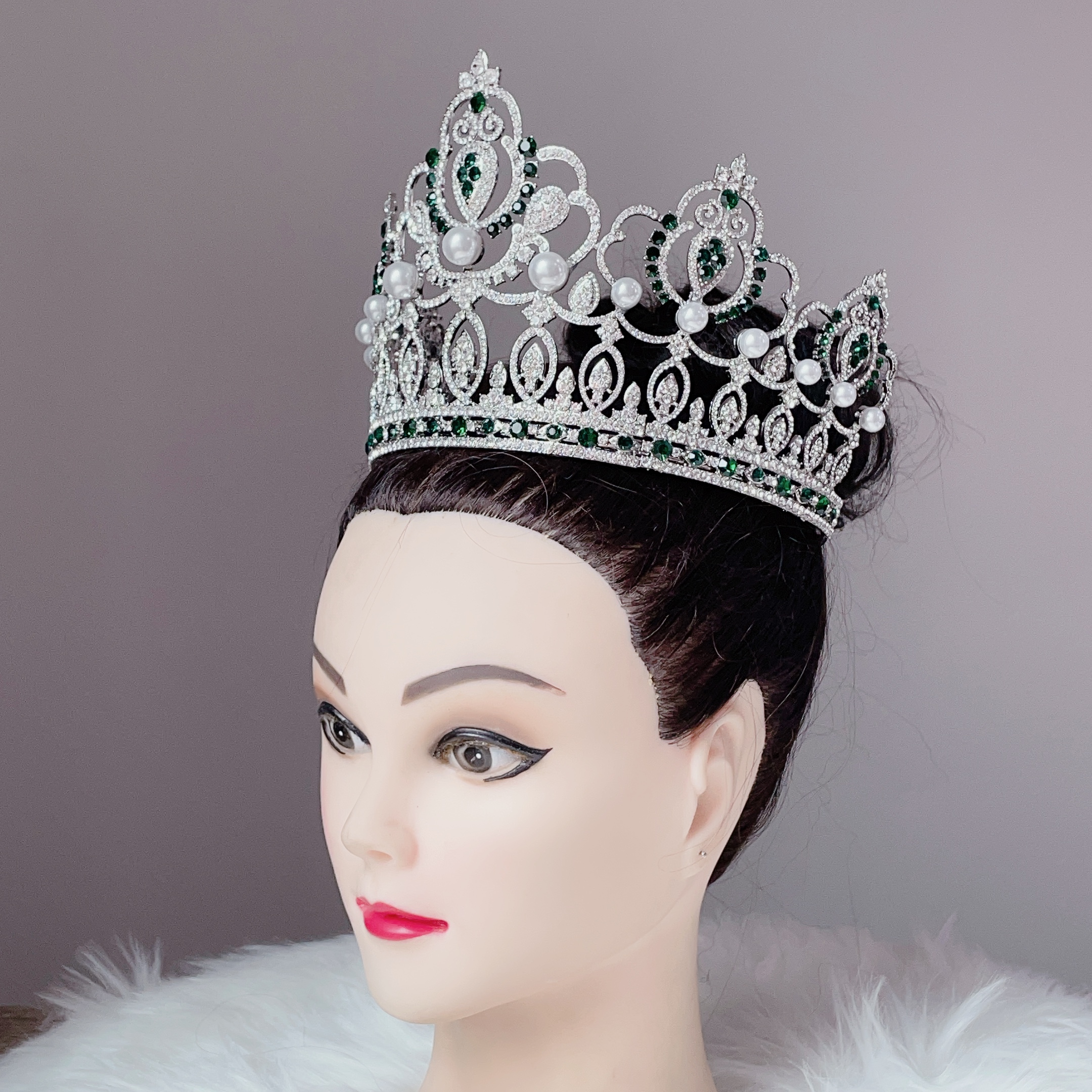 (พร้อมส่ง) มงกุฏ 092 สีเขียว มงกุฎนางงาม มงกุฎเพชร มงกุฎประกวด สินค้าพร้อมส่ง ไม่ต้องรอนาน งานพรีเมี่ยม