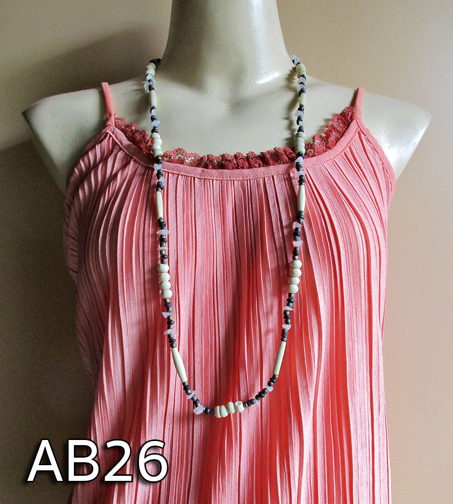 สร้อยลูกปัดกระดูกสัตว์เก่า