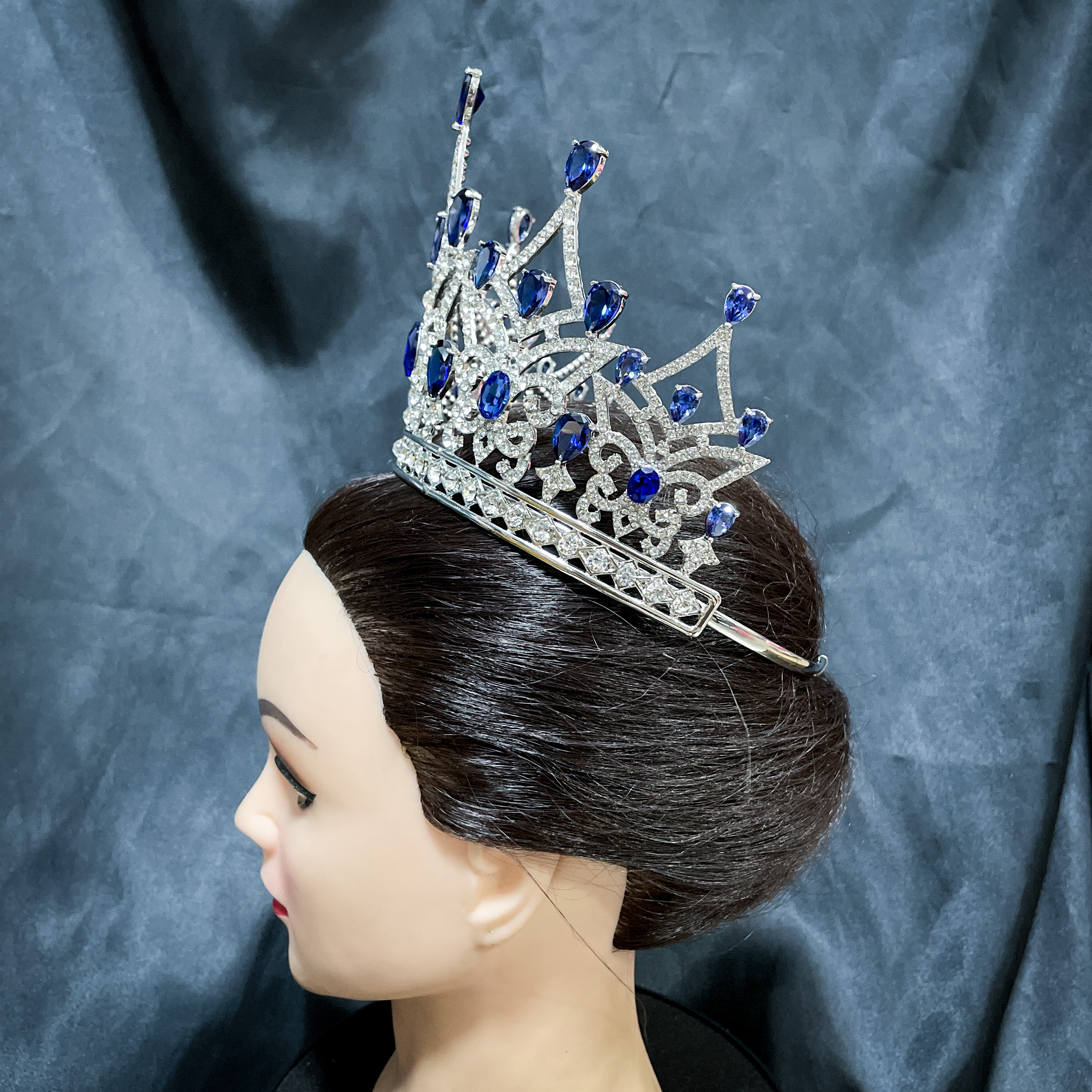 (พร้อมส่ง) มงกุฏ 090 สีน้ำเงิน มงกุฎนางงาม มงกุฎเพชร มงกุฎประกวด สินค้าพร้อมส่ง ไม่ต้องรอนาน งานพรีเมี่ยม