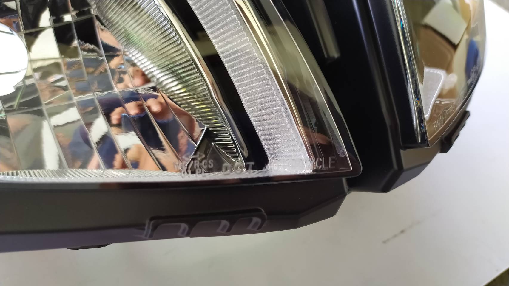 Honda ไฟหน้า Forza300 ปี 2013 ถึง ปี 2015 อะไหล่แท้ ของใหม่ เบิกศูนย์ 33102-K04-931 Forza300