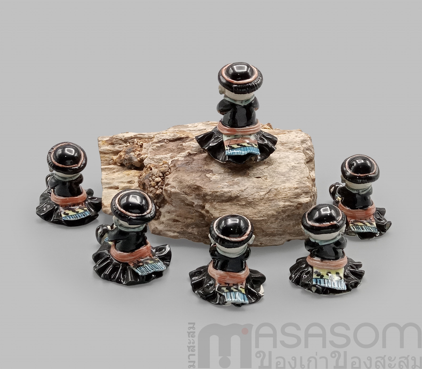 ตุ๊กตาเซรามิคเผ่าลาหู่