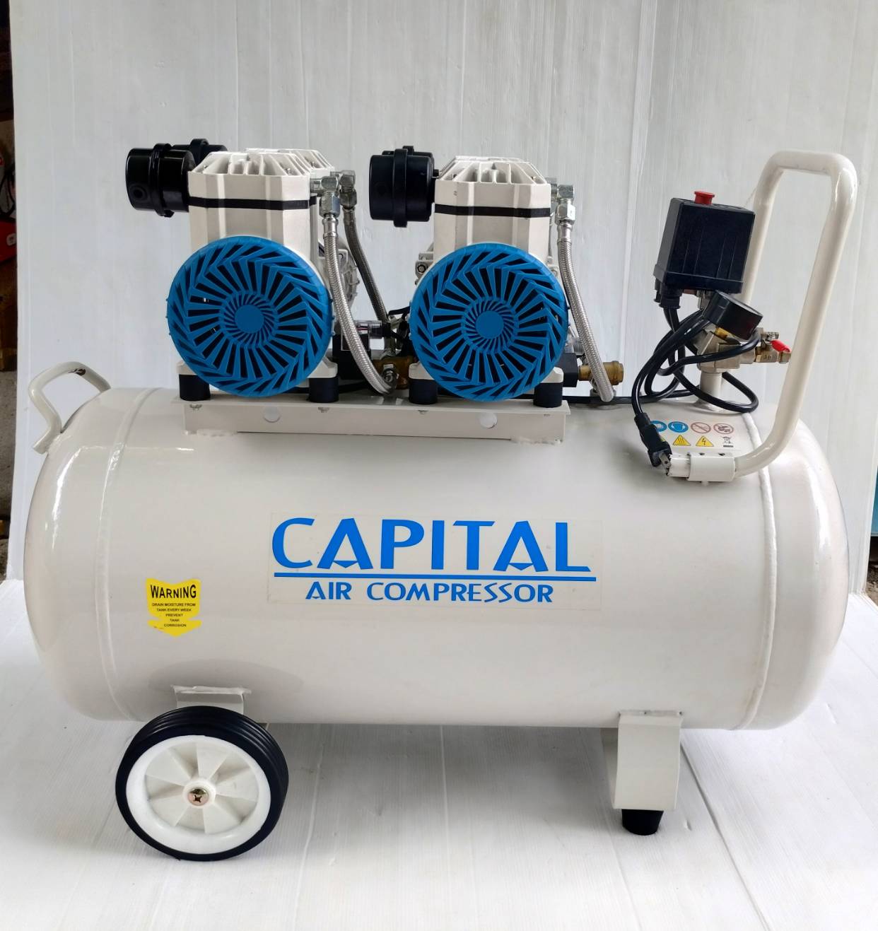 ปั๊มลมออยฟรี Oil Free ขนาด 80 ลิตร CPT-80L-OF CAPITAL