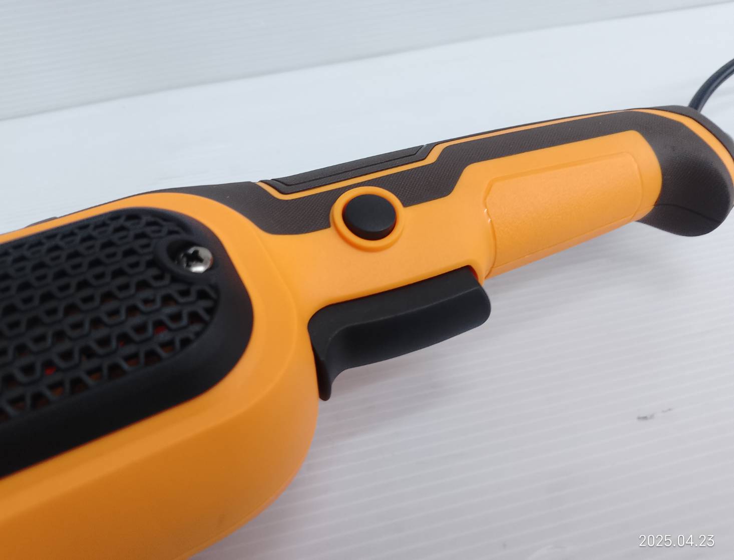 INGCO เครื่องเจียร์คอยาว 1100W รุ่น SG11008