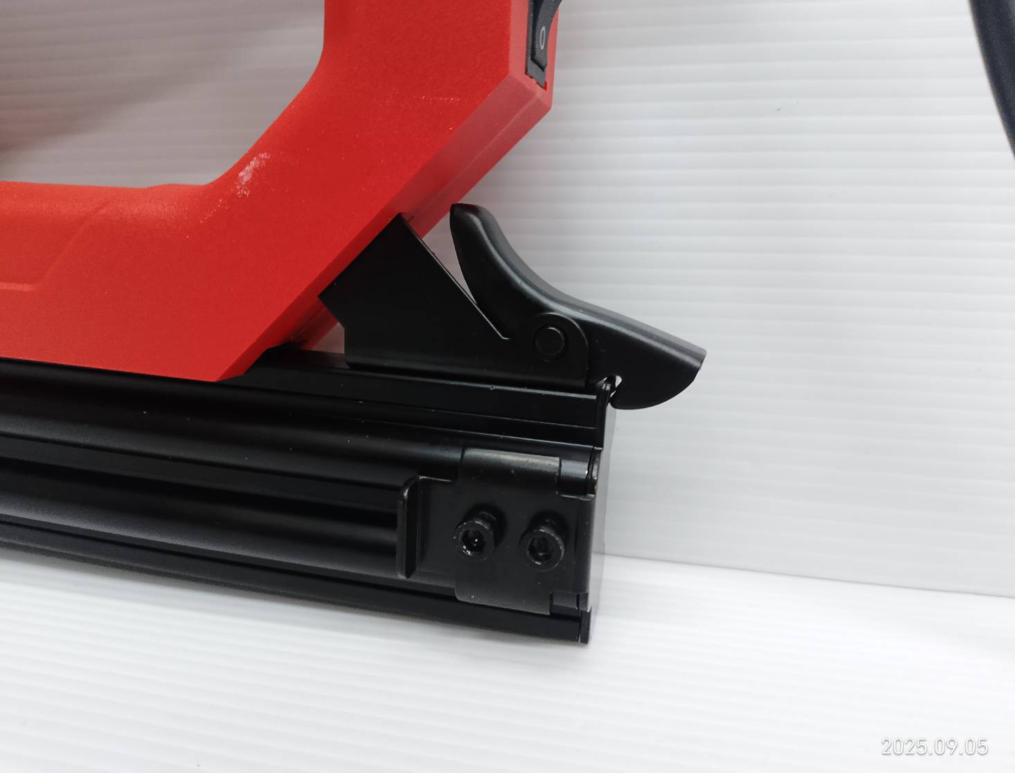 ปืนยิงตะปูไฟฟ้า 2in1 A-OK-EN3225 OKURA