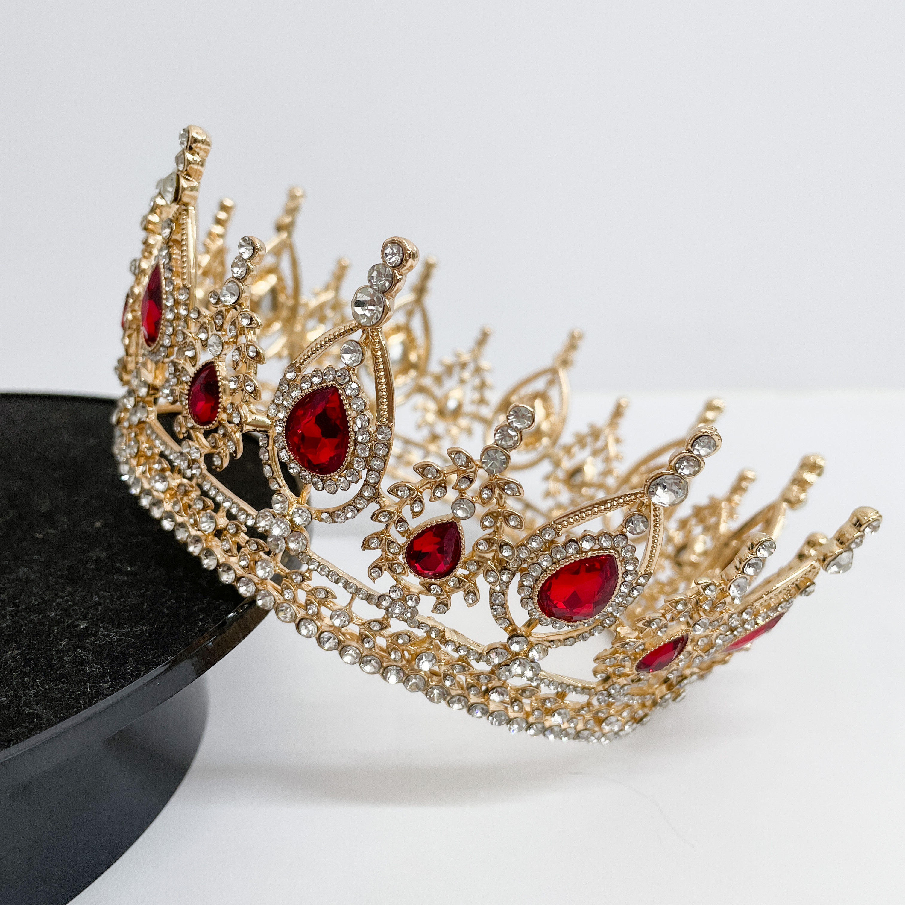 (พร้อมส่งจากไทย) มงกุฏ 097 สีแดง มงกุฎนางงาม มงกุฎเพชร มงกุฎประกวด สินค้าพร้อมส่ง ไม่ต้องรอนาน งานพรีเมี่ยม