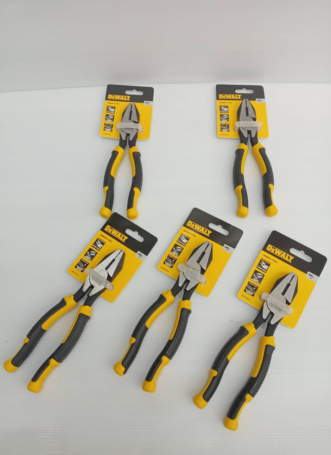 DEWALT รุ่น DWHT82795-0 คีมปากตรง DEWALT ขนาด 215 มม.