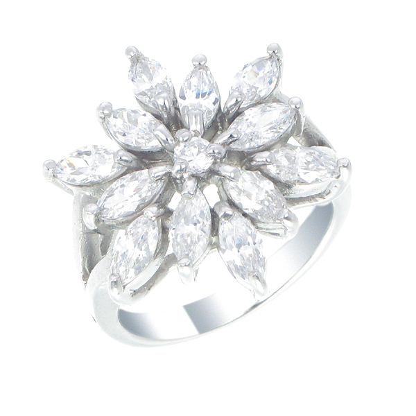 แหวนเงิน ประดับเพชร CZ แหวนดอกไม้ ช่วงบ่าฉลุโปร่ง งานอลังการ ดีไซส์หรูหรา เริ่ดมาก ปังสุดๆ รับรองว่าเป๊ะกับทุกลุค