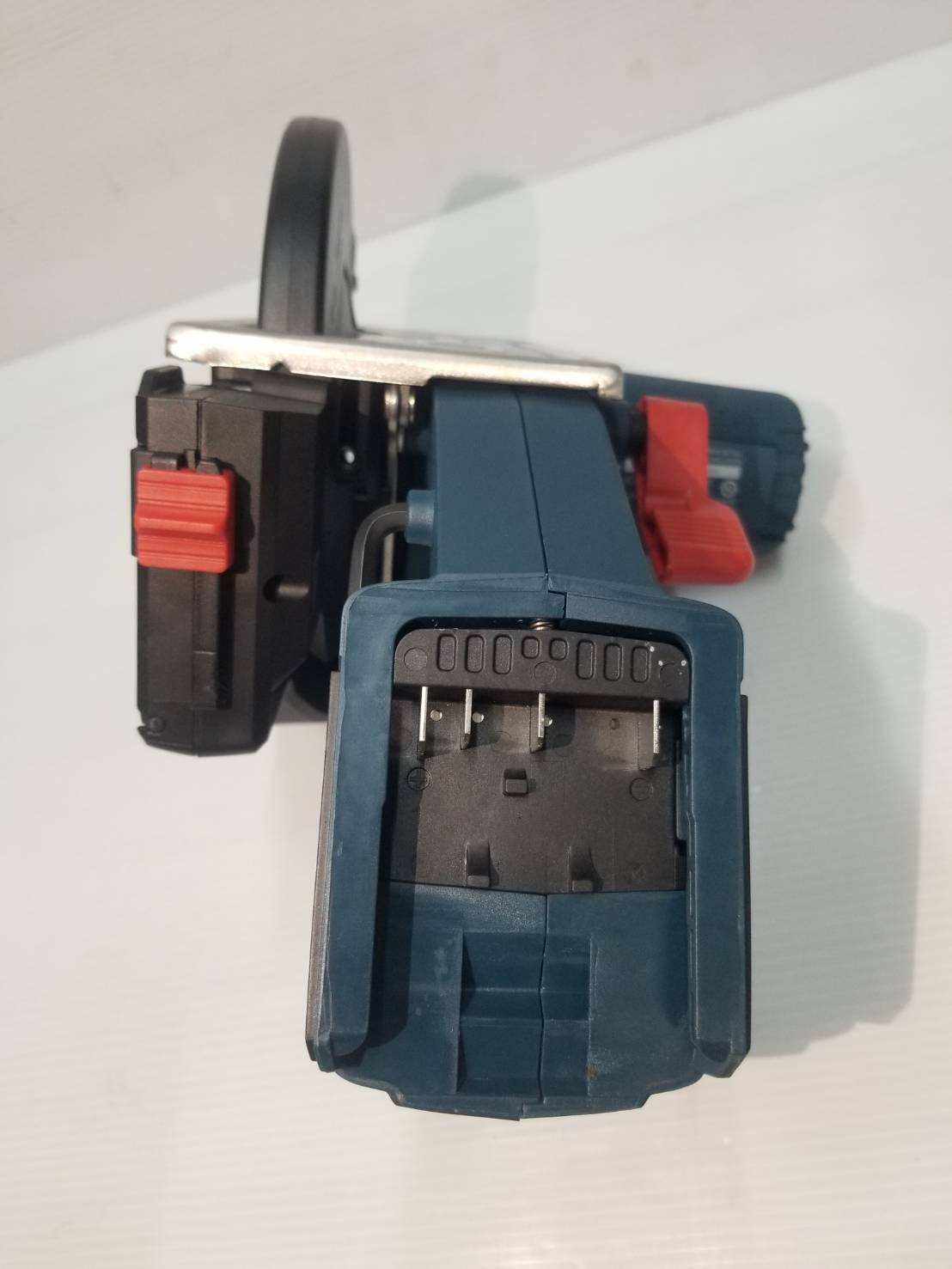 เลื่อยวงเดือนตัดเหล็ก18V GKM18V-50 BOSCH SOLO