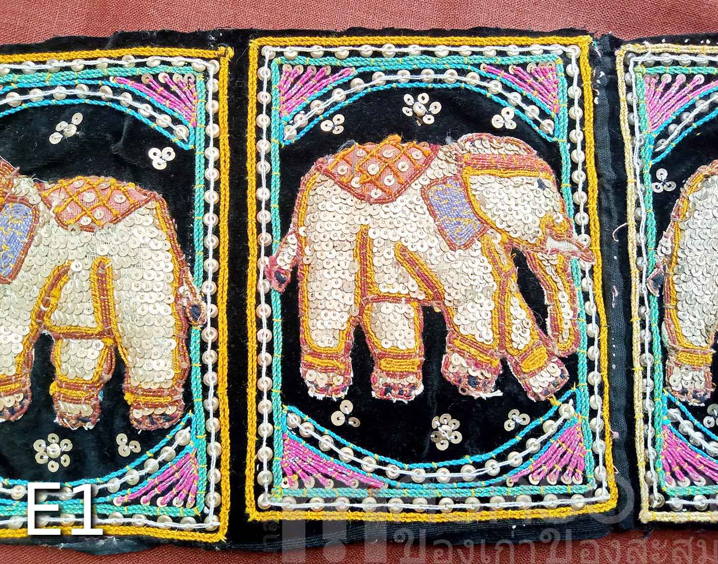 ผ้าปักรูปช้าง