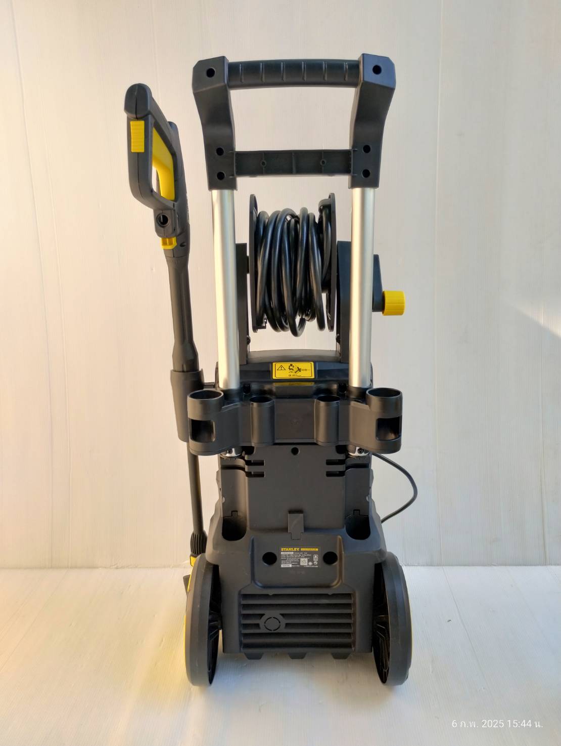 STANLEY เครื่องฉีดน้ำแรงดันสูง 2100W / 165บาร์ รุ่น SFMPW2400TH-B1