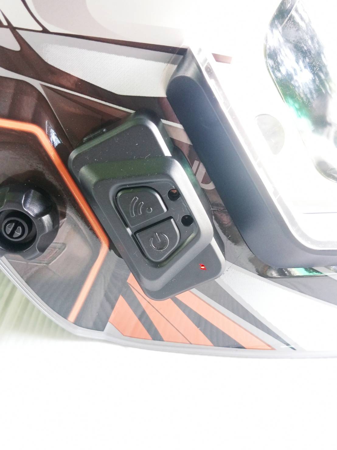 ANDELI หน้ากากเชื่อมอัตโนมัติ ให้สีจริง ปรับเฉดได้ พร้อมไฟ LED ทันสมัยแบตเตอรี่ชาร์จไฟได้ MONER-950L 142-1031