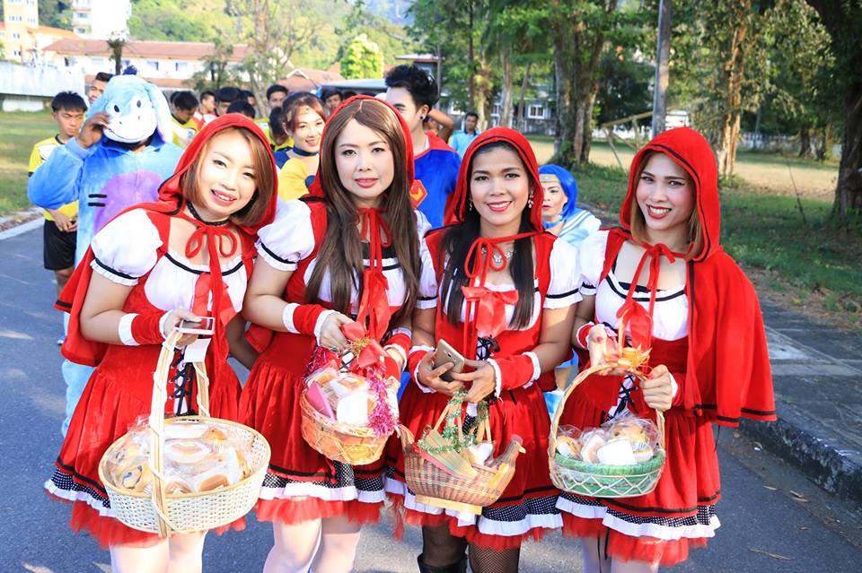 ชุดหนูน้อยหมวกแดง