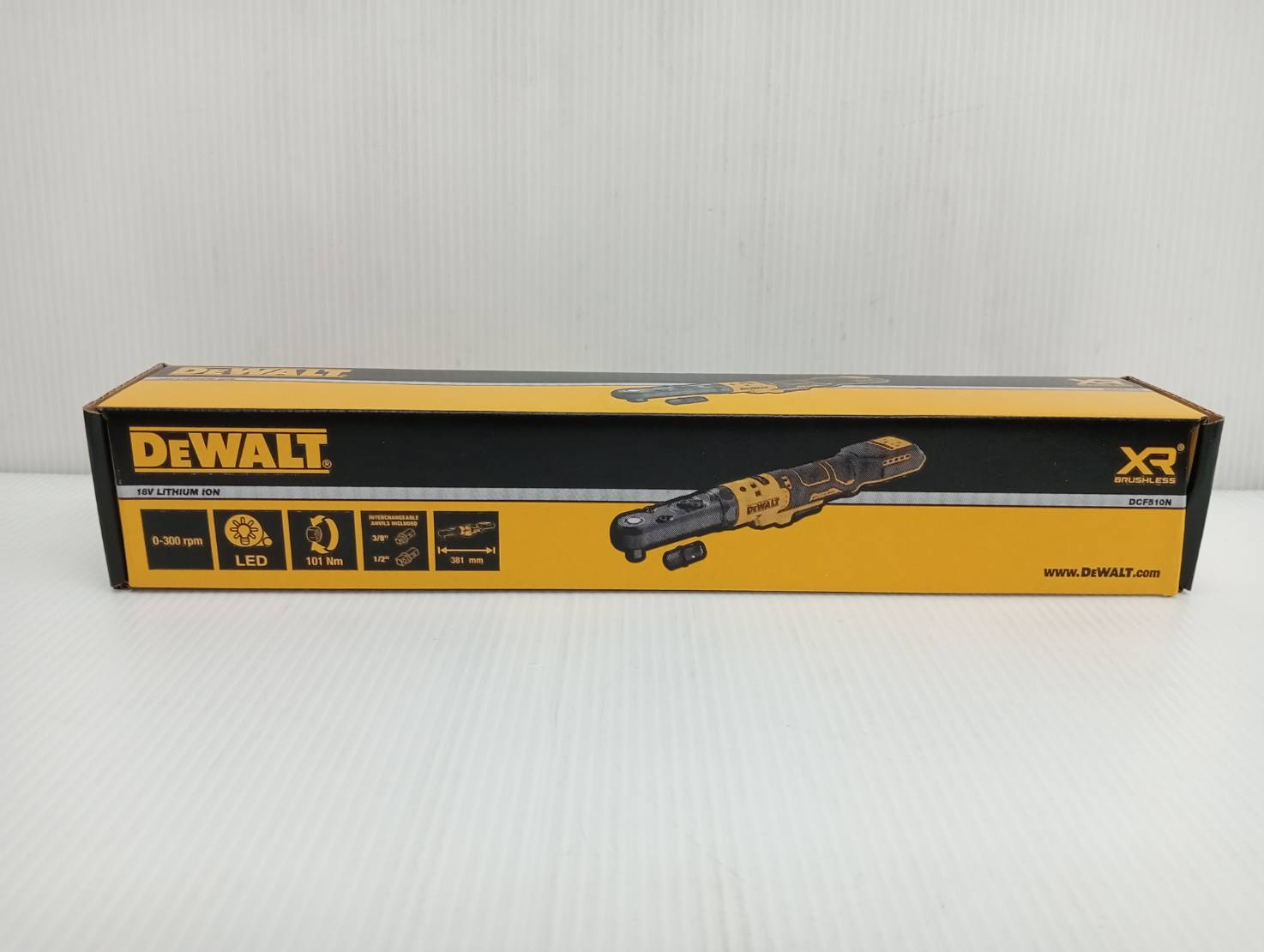 DEWALT รุ่น DCF510N-XJ ประแจไฟฟ้าด้ามฟรีไร้แปรงถ่าน 3/8-1/2 นิ้ว รุ่นหัวปิด (เฉพาะตัวเครื่อง)