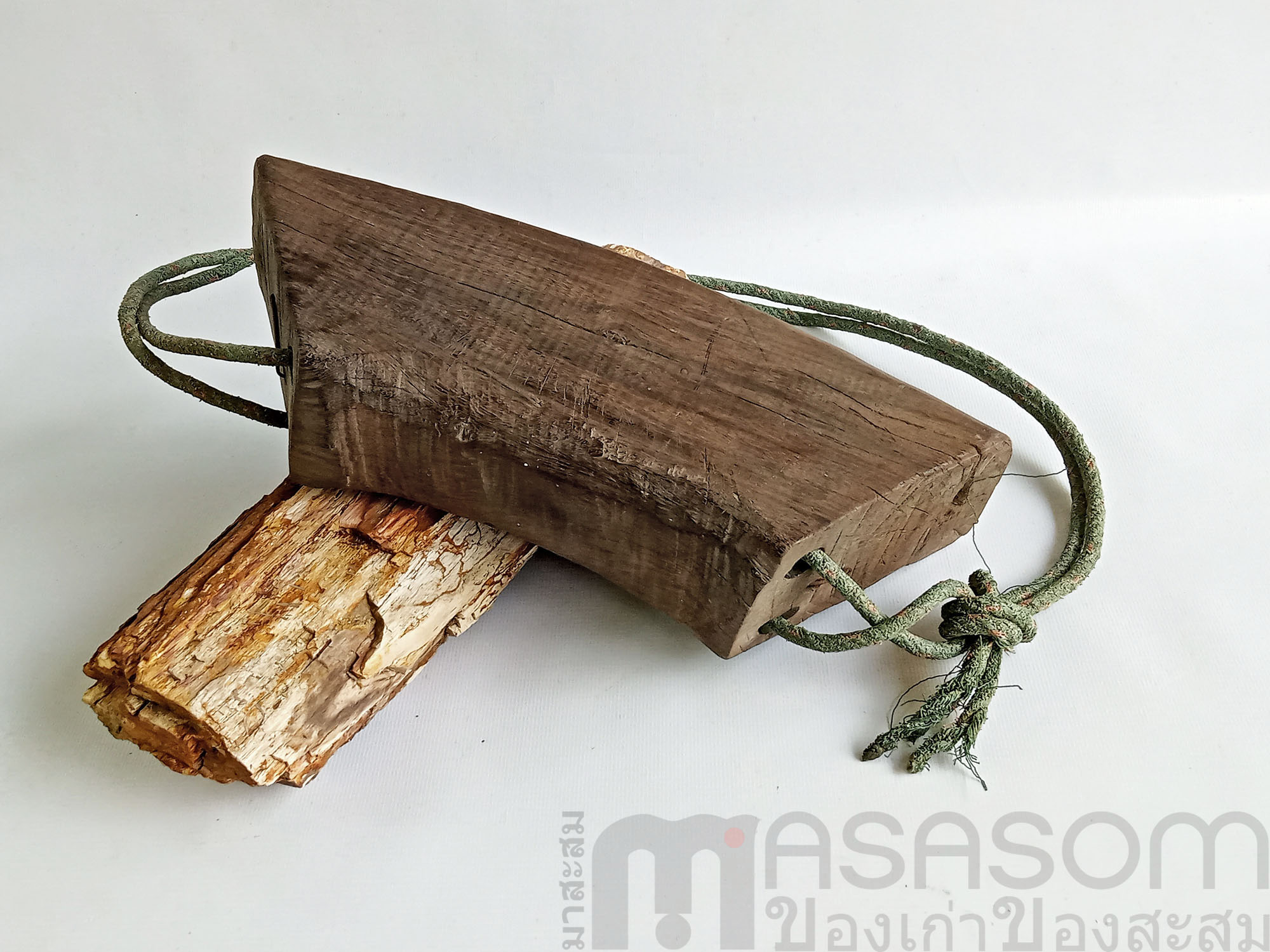 กระดึงคอวัวควายขนาดใหญ่