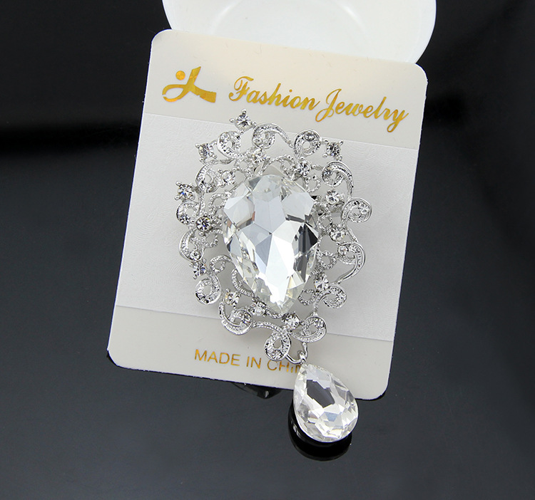 (พร้อมส่ง) เข็มกลัด 081