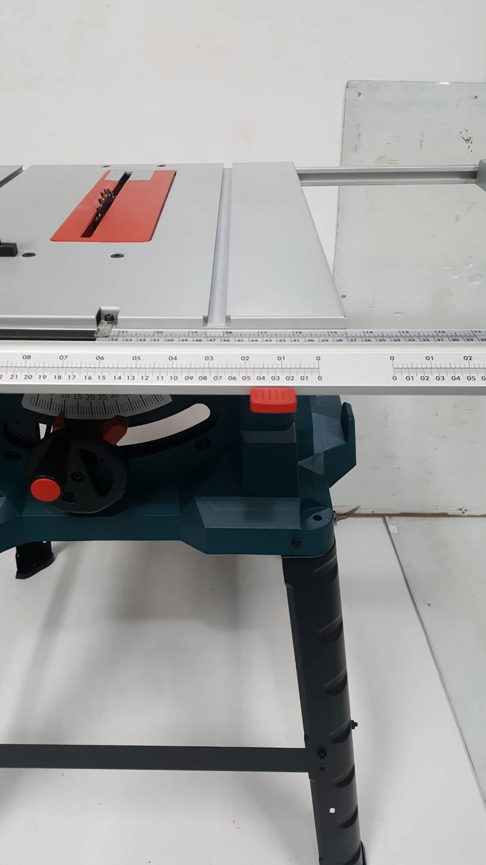 โต๊ะเลื่อยวงเดือน10" GTS254 BOSCH