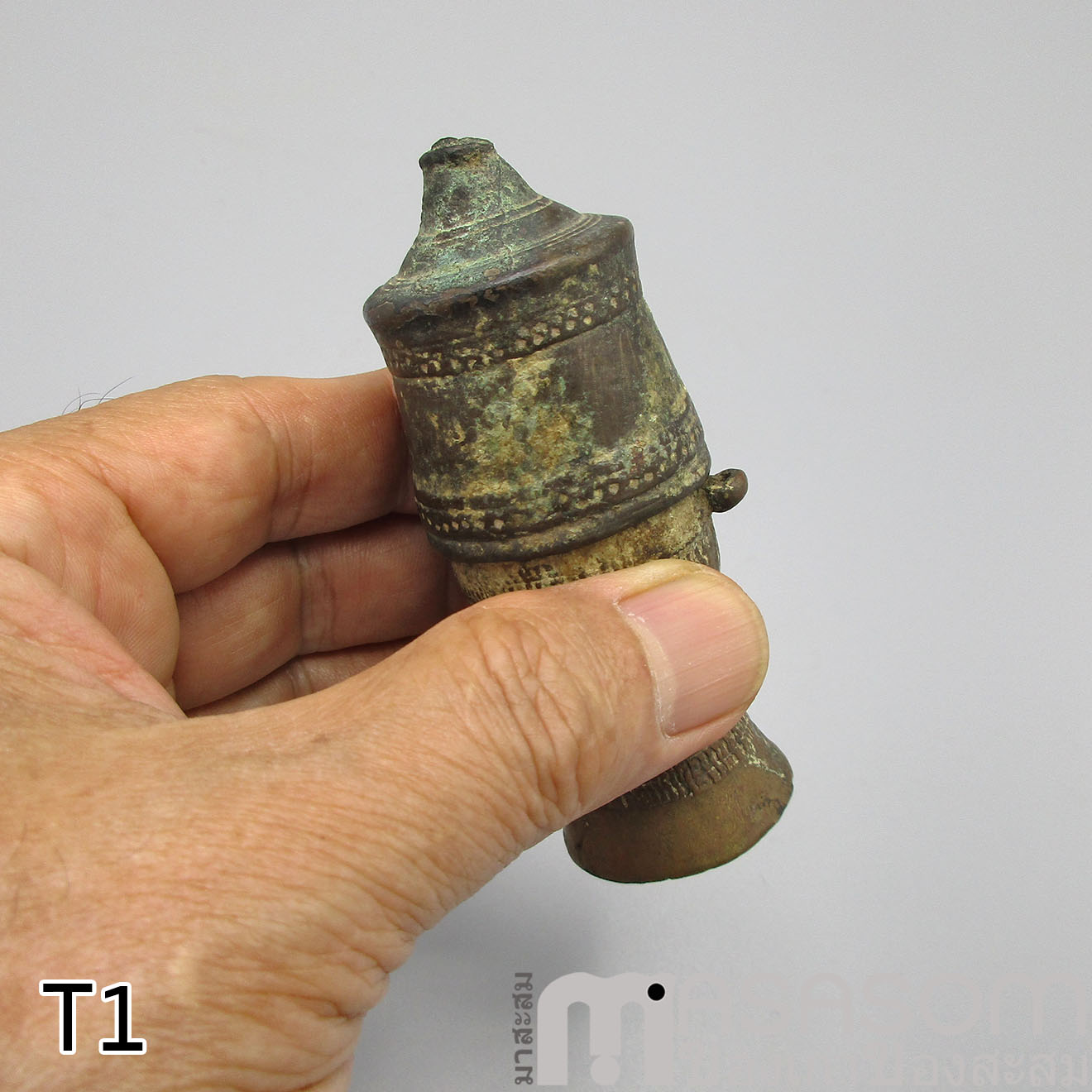 เต้าปูนทองเหลืองเก่า T1