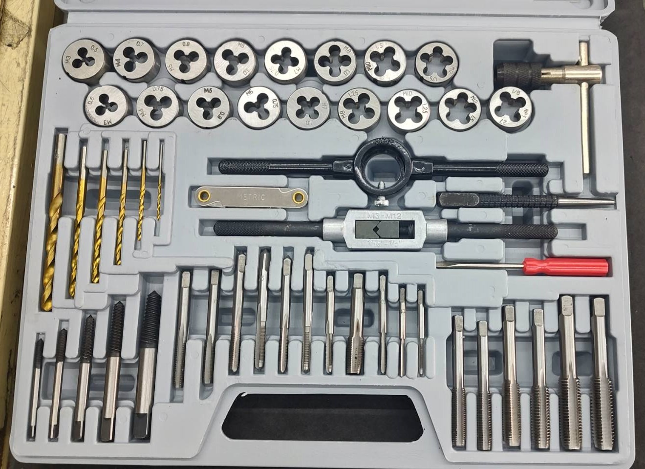 ชุดต๊าปเกลียว52ชิ้น AC130 KONY