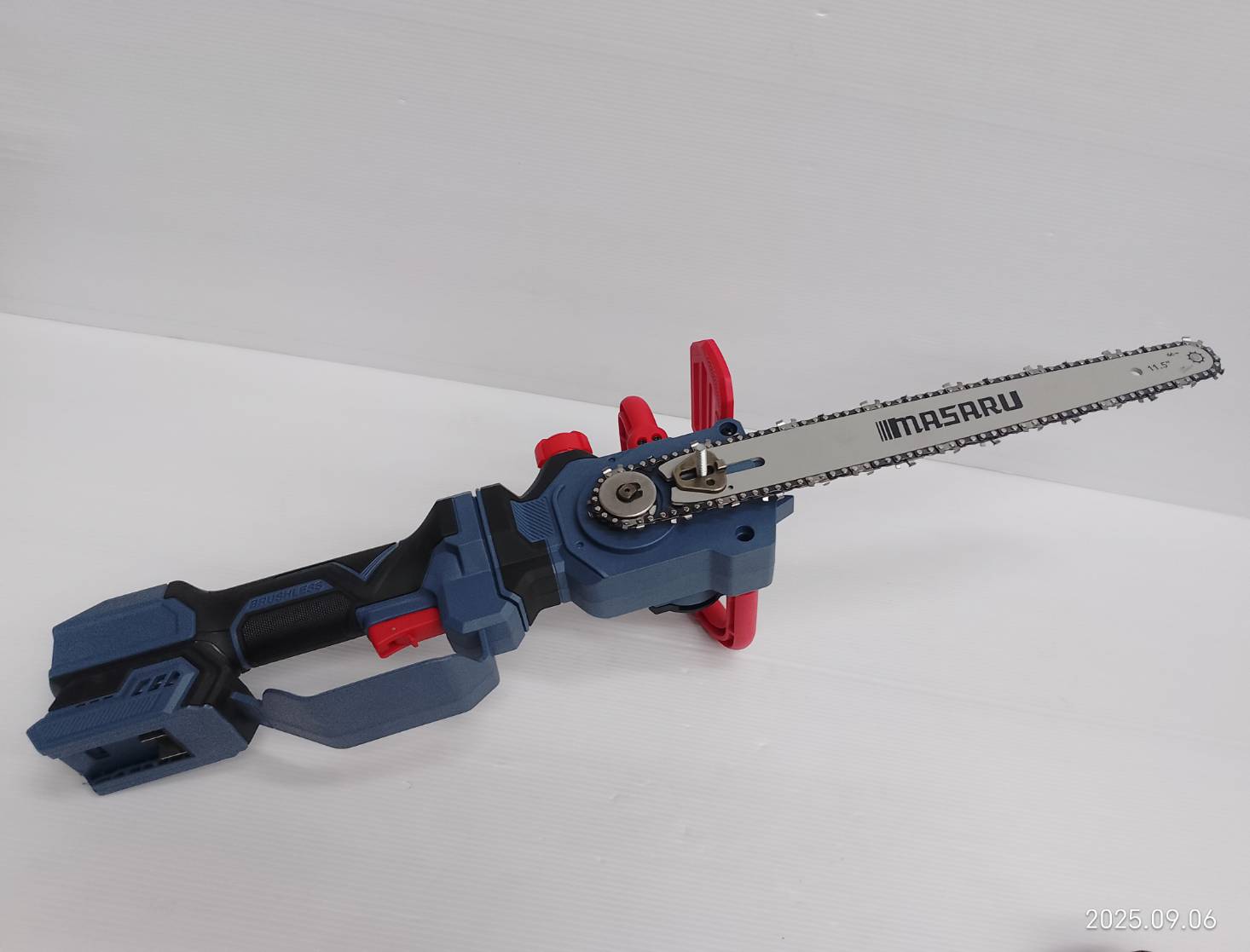 MASARU เลื่อยโซ่แบตเตอรี่20V 11.5" SCS-435 ด้ามยืดยาวได้ 1 เมตร