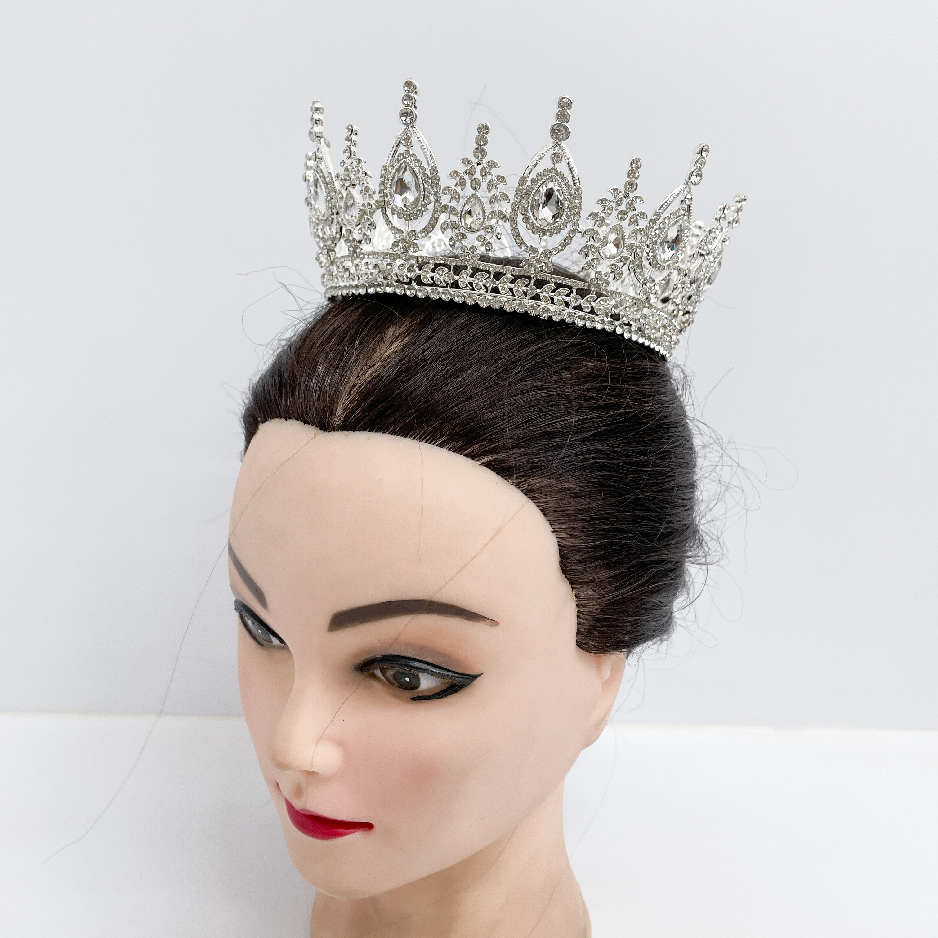 (พร้อมส่งจากไทย) มงกุฏ 097 สีเงิน มงกุฎนางงาม มงกุฎเพชร มงกุฎประกวด สินค้าพร้อมส่ง ไม่ต้องรอนาน งานพรีเมี่ยม