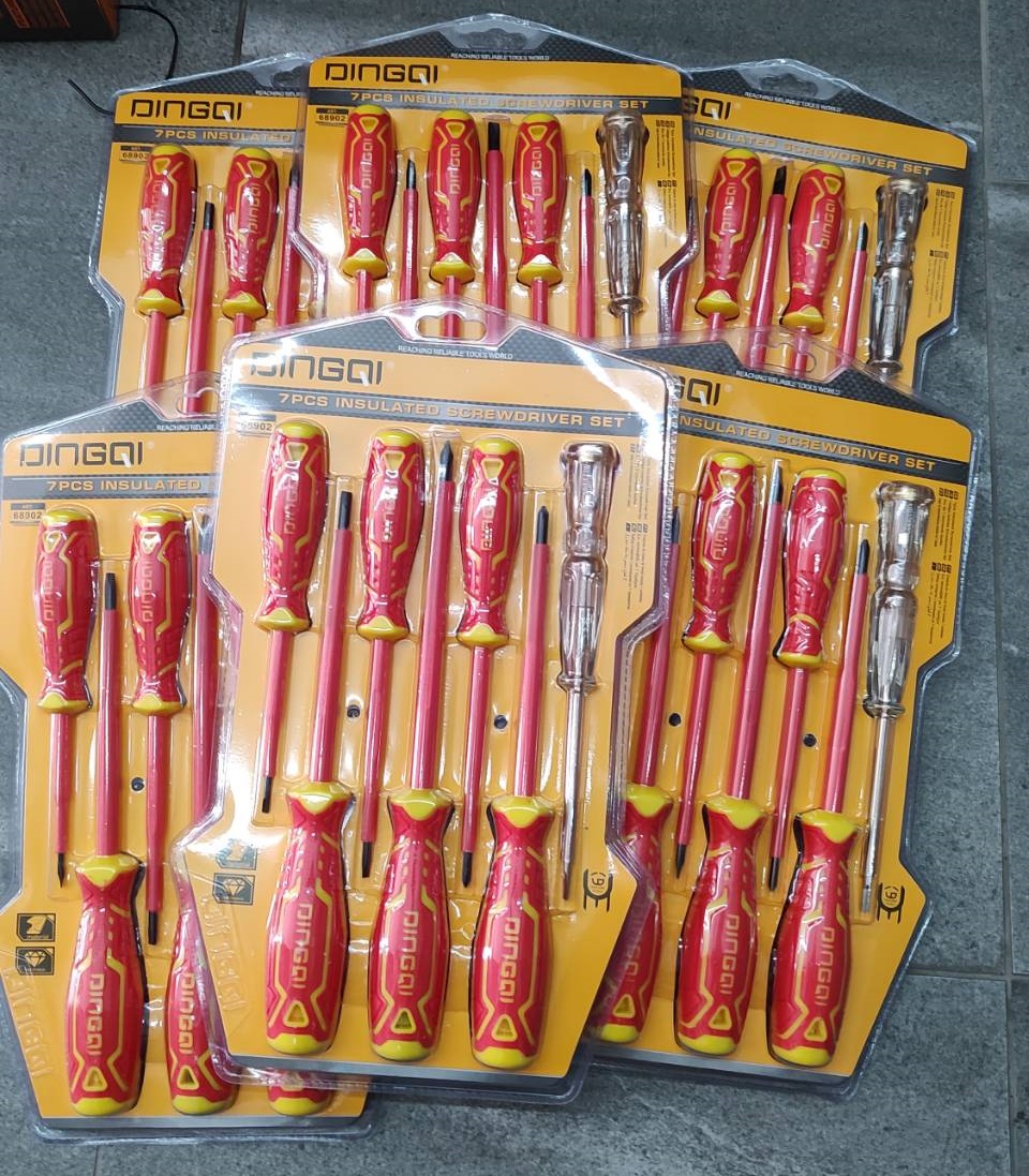 ชุดไขควงกันไฟ 7ชิ้น ART:68902 DINGQI