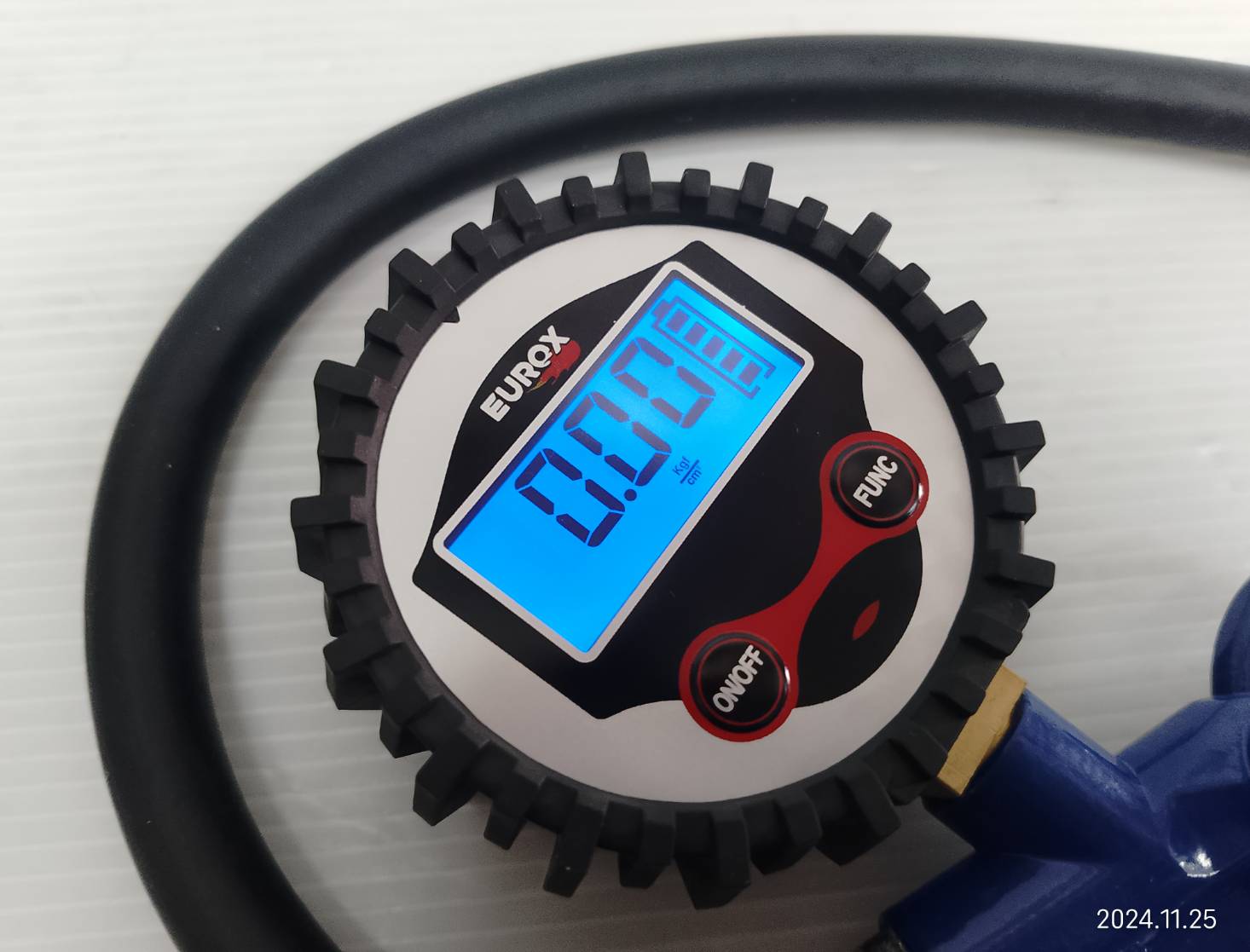 EUROX ปืนเติมลมยาง ความยาวสายเติมลม: 12 นิ้ว