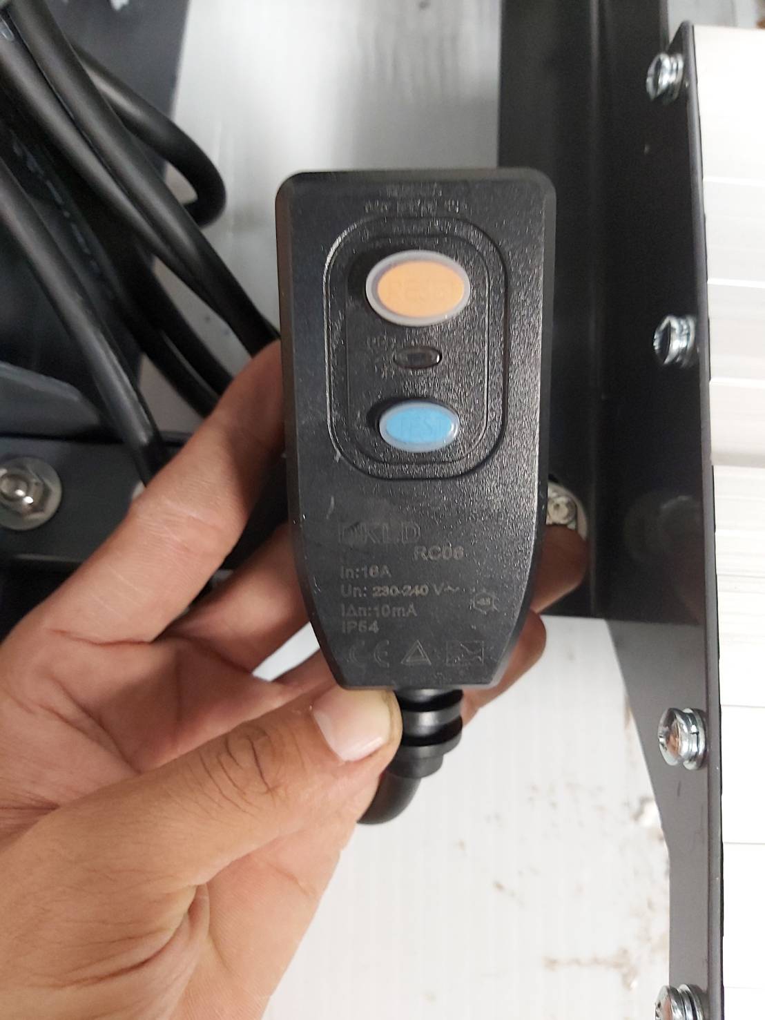 โต๊ะตัดกระเบื้อง36" (90ซม.)ใส่ใบ10" พร้อมขาตั้ง TS6112501 TOTAL