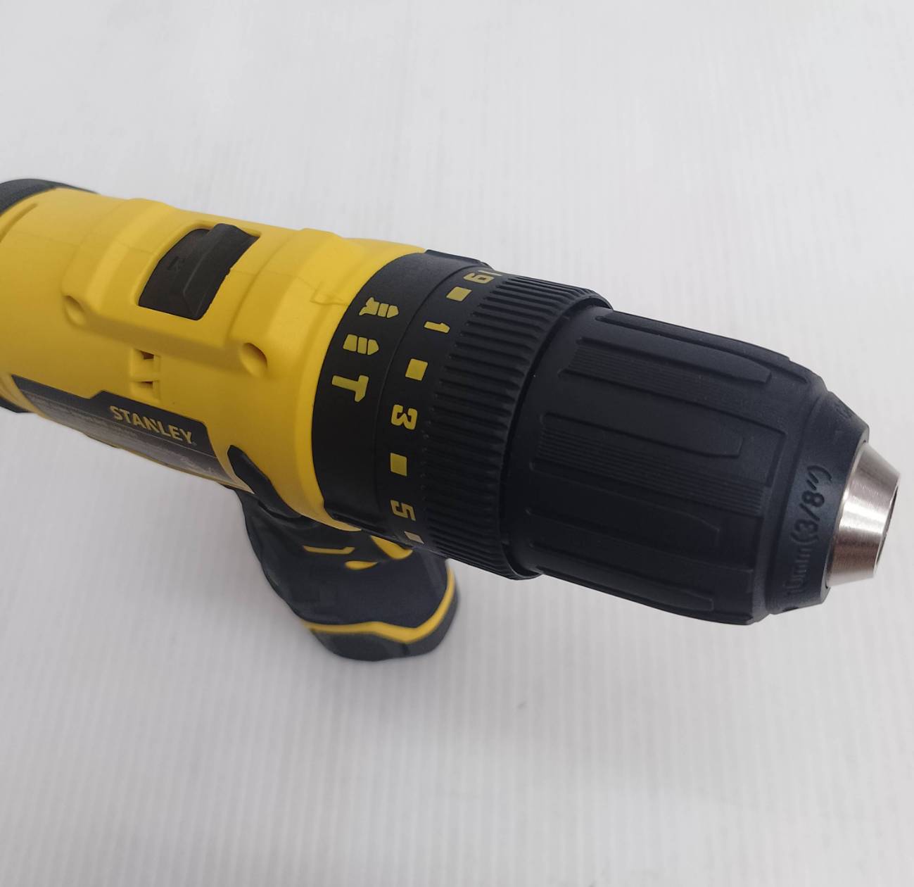 STANLEY รุ่น SCH10D2K-B1 สว่านกระแทกไร้สาย 12V Max พร้อมแบตเตอรี่ 2.0AHx2