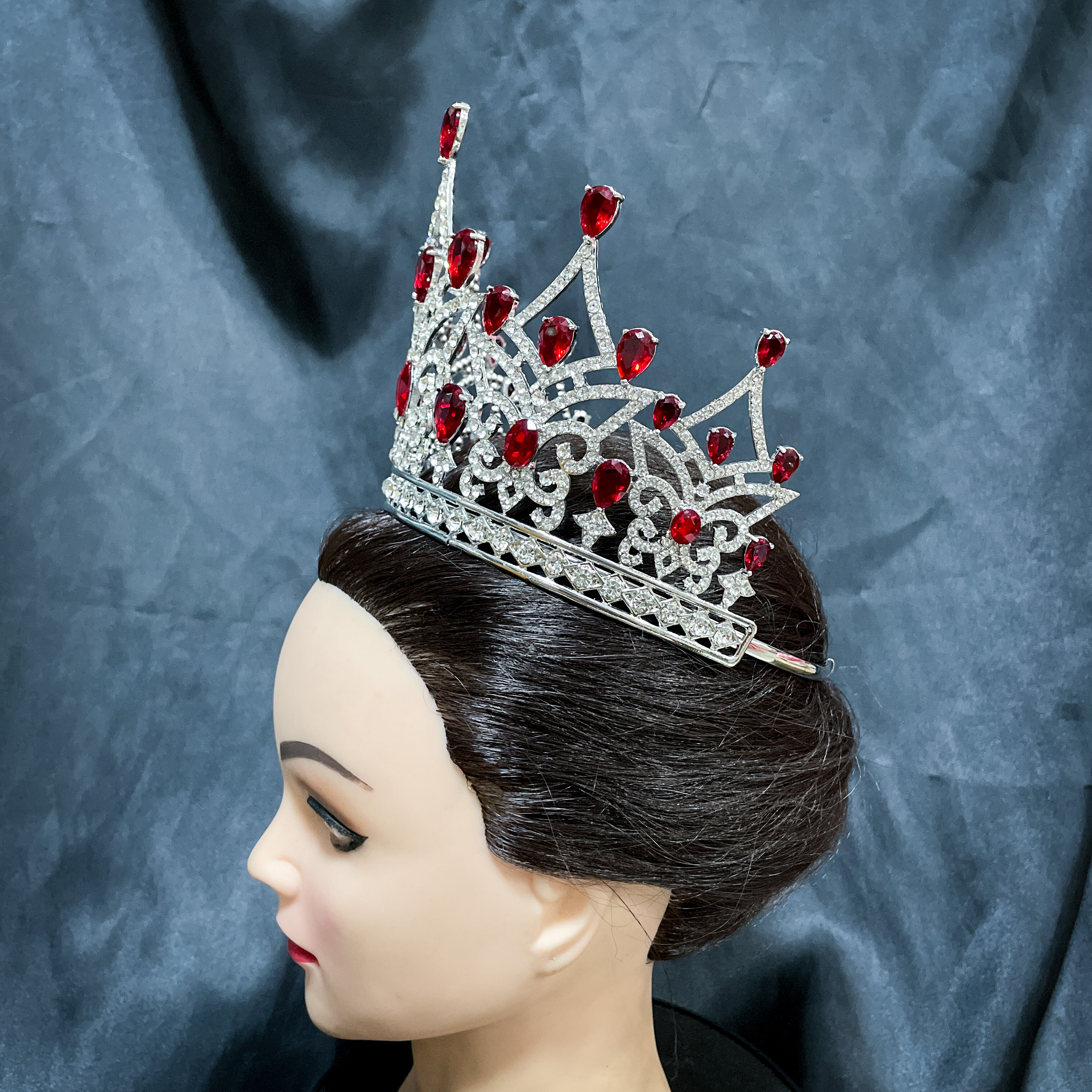 (พร้อมส่ง) มงกุฏ 090 สีแดง มงกุฎนางงาม มงกุฎเพชร มงกุฎประกวด สินค้าพร้อมส่ง ไม่ต้องรอนาน งานพรีเมี่ยม