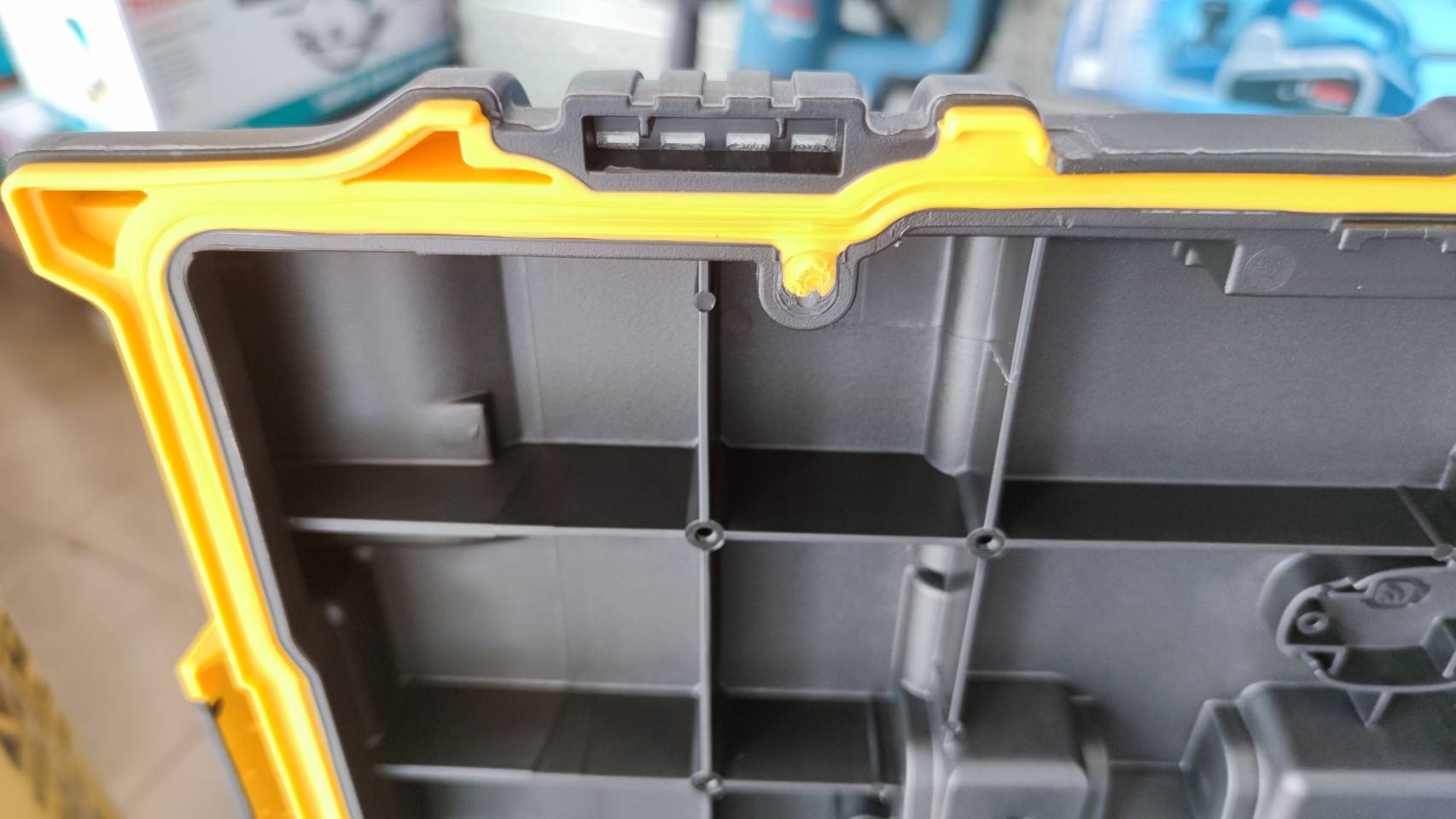 กล่องใส่เครื่องมือ+ถาด DWST83294-1 DEWALT TOUGHSYSTEM2.0