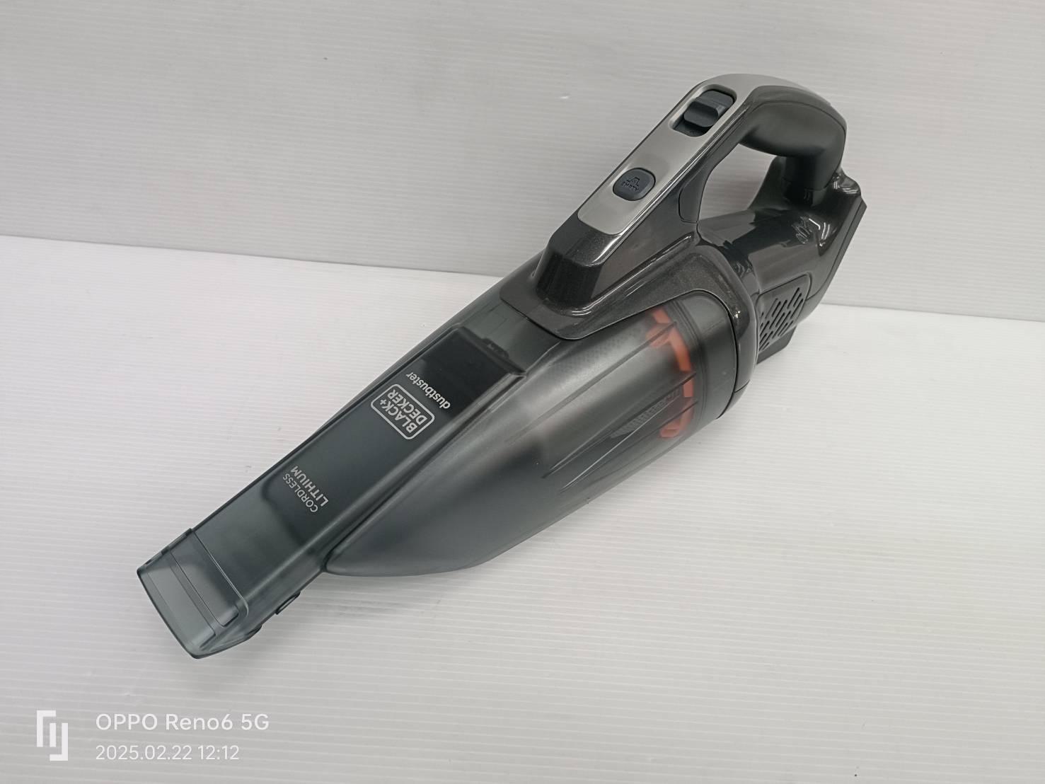 เครื่องดูดฝุ่นมือถือไร้สาย 20V BCHV001D1E-B1 BLACK&DECKER