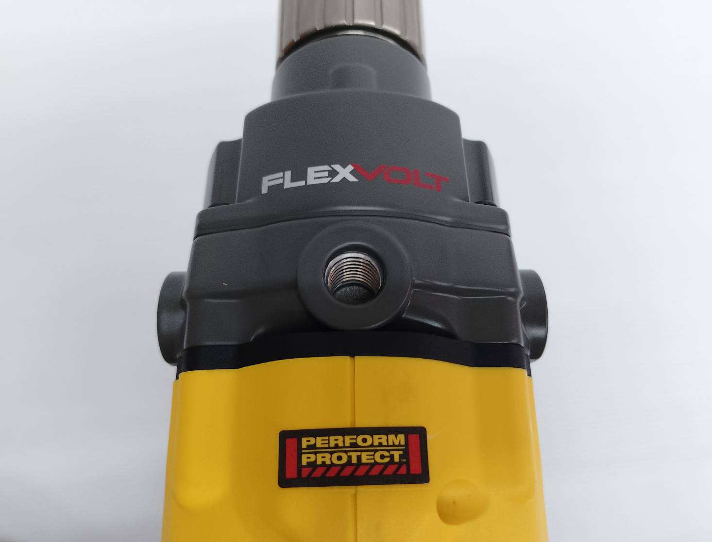 DEWALT รุ่น DCD130B สว่านผสมปูน 60V Max แรงบิดสูง (เฉพาะตัวเครื่อง)