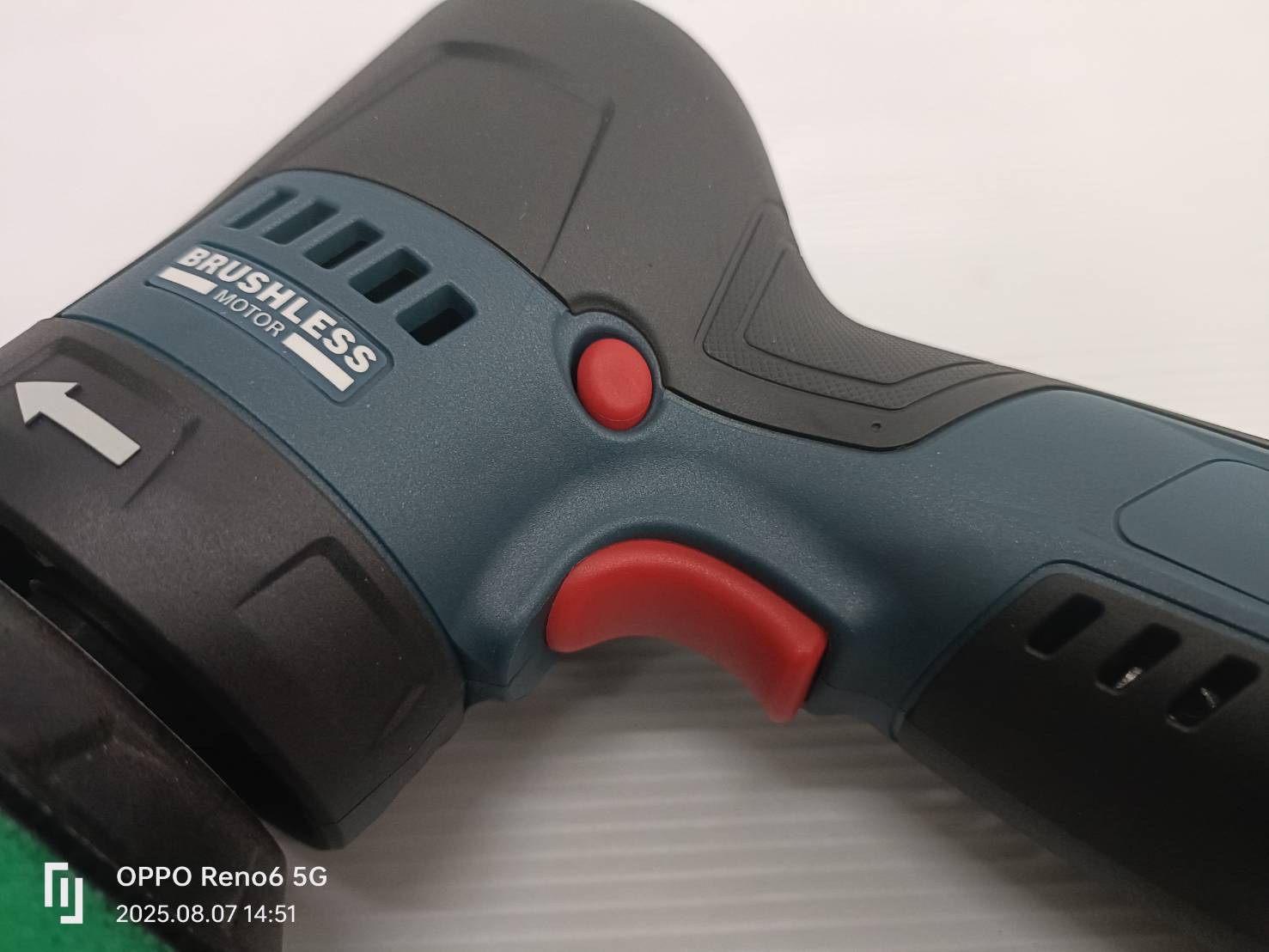 ขัดเงา 12V 77มม. GPO12V-77 BOSCH SOLO