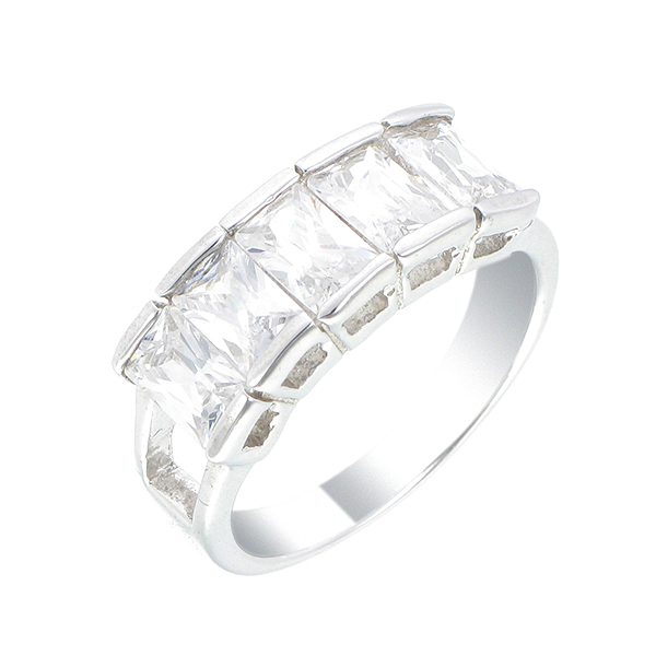 แหวนทองคำขาว ประดับเพชร CZ แหวนแถวล็อค ประดับเพชรสี่เหลี่ยม ช่วงบ่าแหวนฉลุโปร่ง หรูหราดูดี แวววาว สวมใส่ออกงานราตรี งานสังสรรค์ต่างๆ สะดุดตาประทับใจแก่ผู้พบเห็น