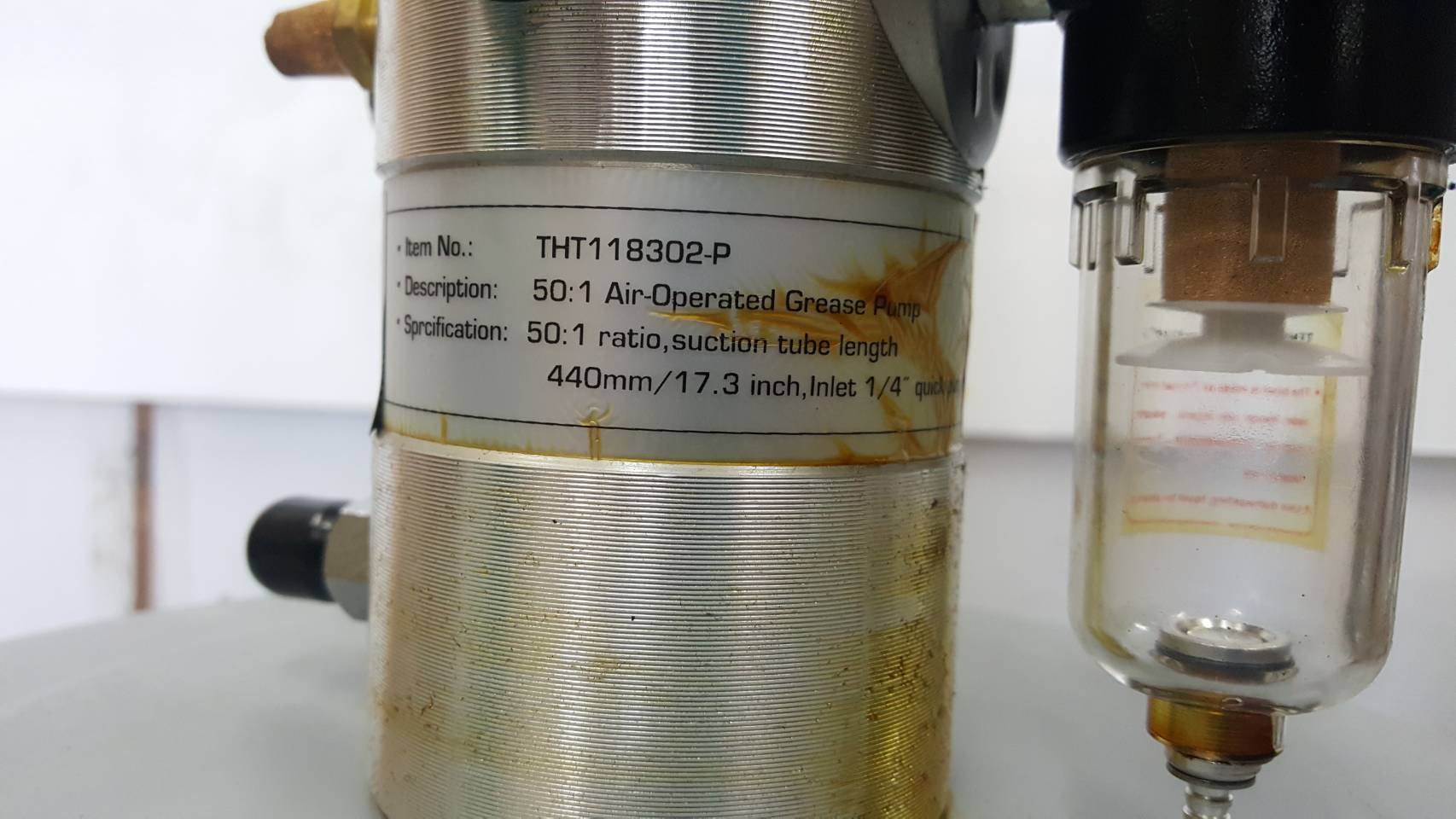 ถังอัดจารบี30ลิตร THT118302 TOTAL