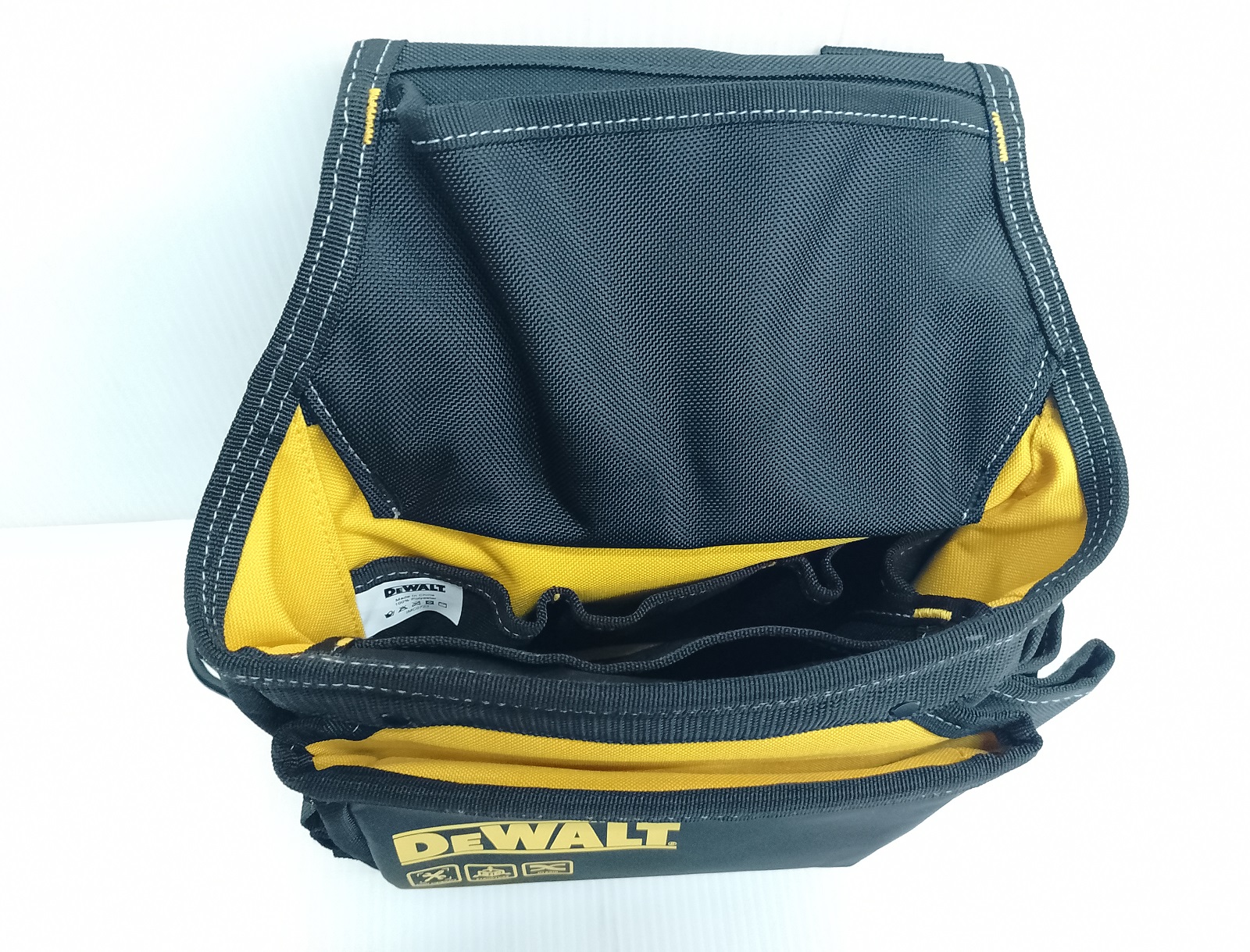 กระเป๋าเครื่องมือช่าง พร้อมเข็มขัด DWST40101 DEWALT