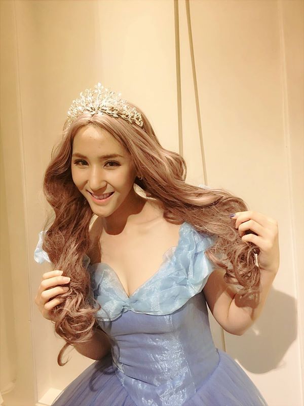 ชุดเจ้าหญิงซินเดอเรลล่า @ Movie 2015