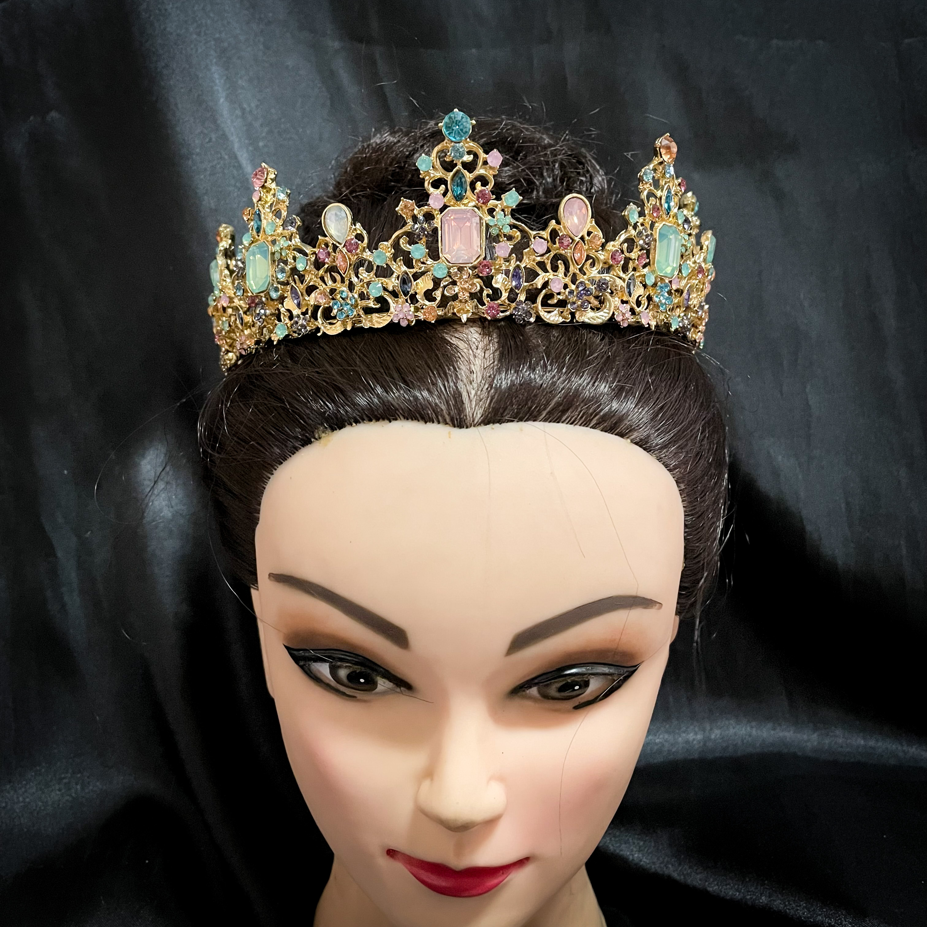 (พร้อมส่ง) มงกุฏ 066 สีทอง มงกุฎนางงาม มงกุฎเจ้าชาย มงกุฎสไตล์วินเทจ งานสวย QCเพชรทุกเม็ดไมมีหลุด